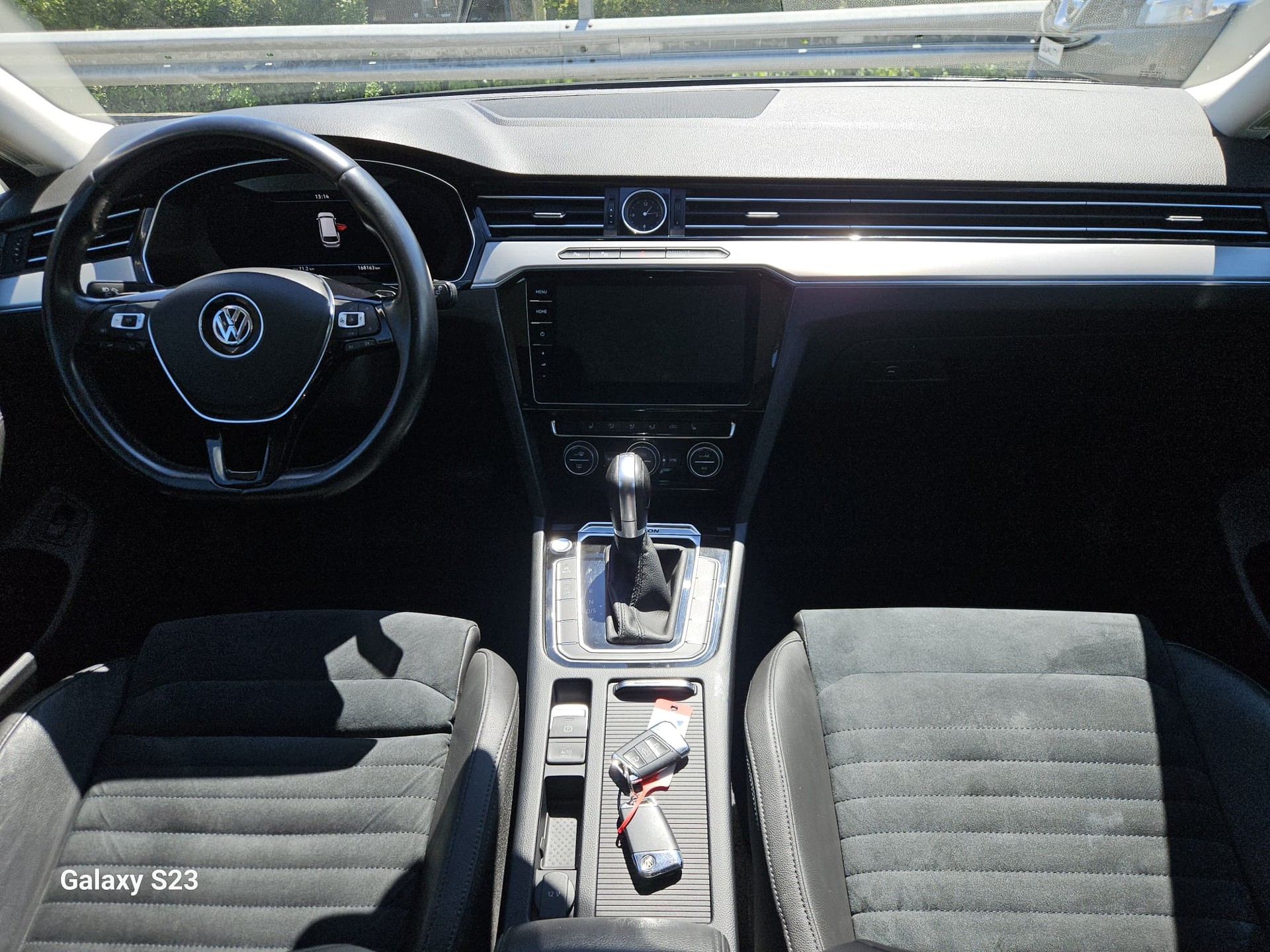 VW Passat Variant 2.0 TDI BMT Highline DSG 4Motion-image-7
