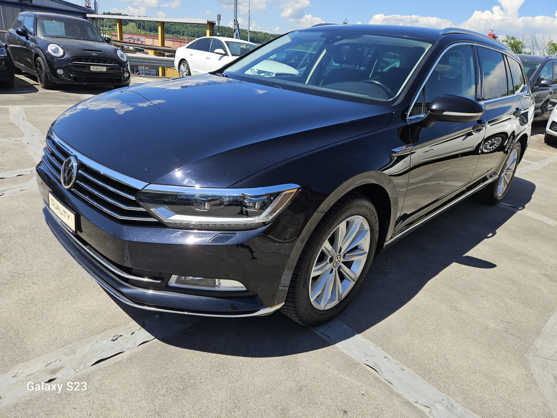 VW Passat Variant 2.0 TDI BMT Highline DSG 4Motion-image-0