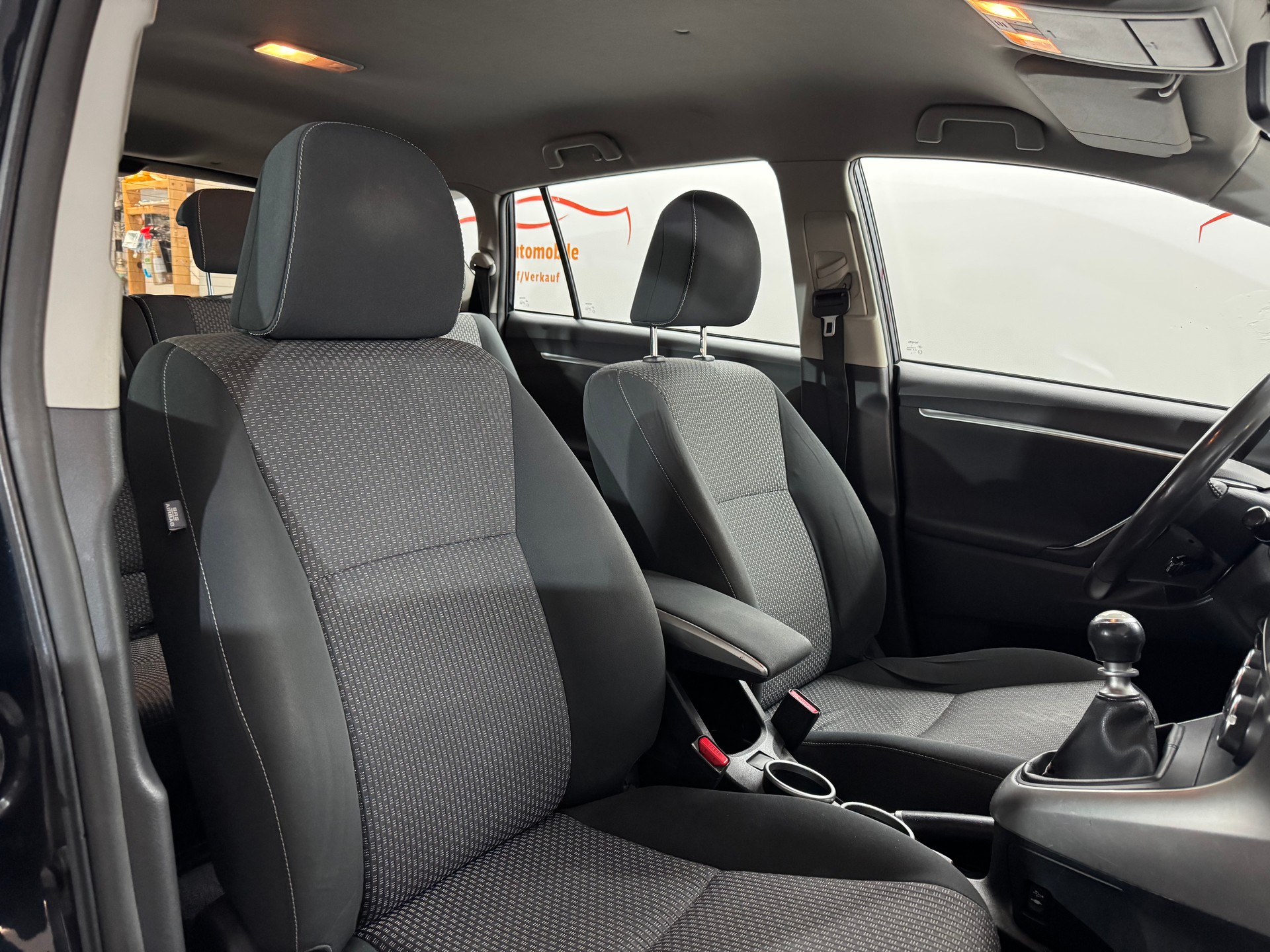 TOYOTA Verso 1.8 Sol 7 Sitze-image-10