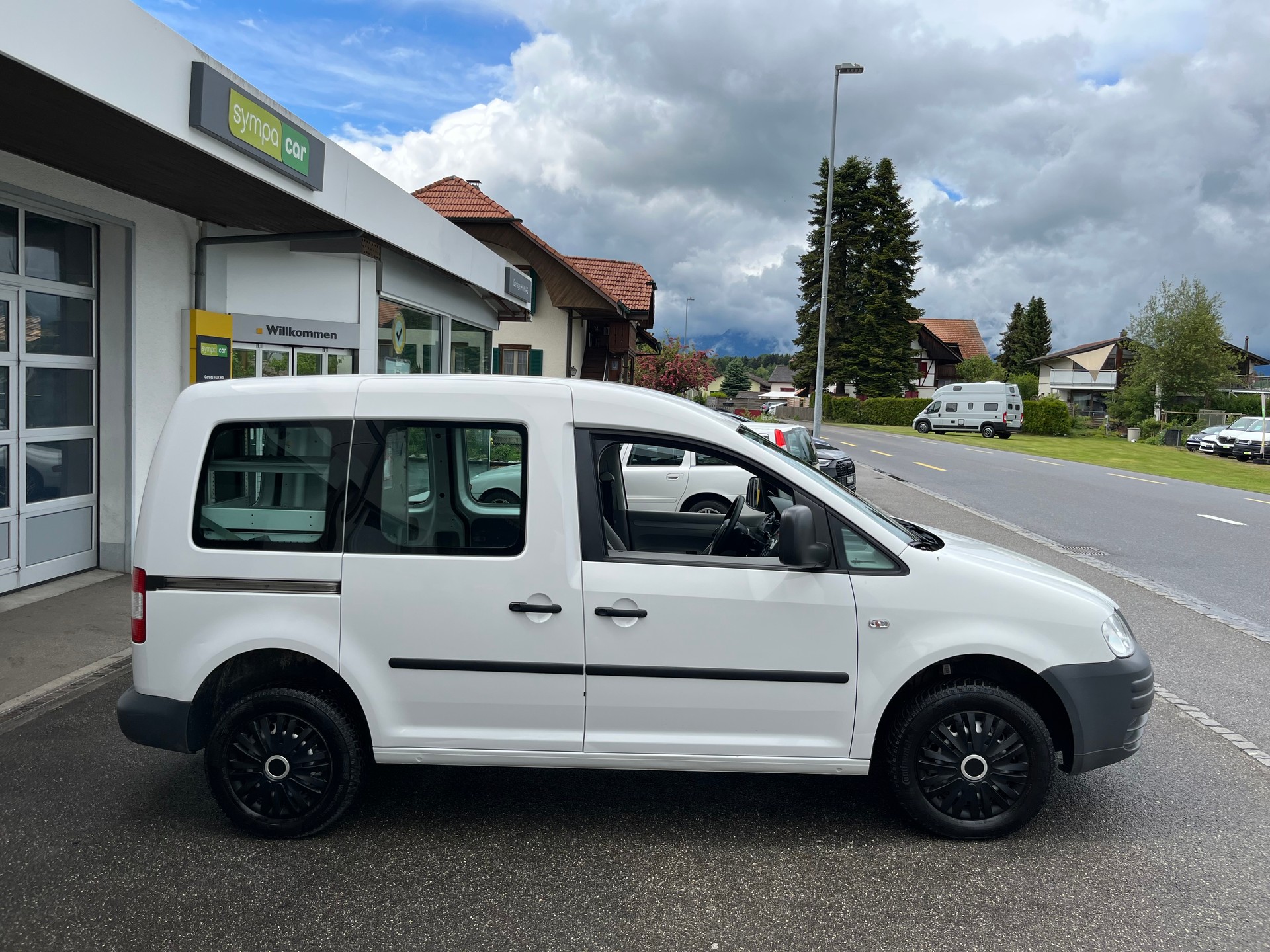VW Caddy 1.9TDI PD 4Motion+++FRISCH AB MFK+++ANHÄNGERKUPPLUNG 1500KG+++-showroom-element-3