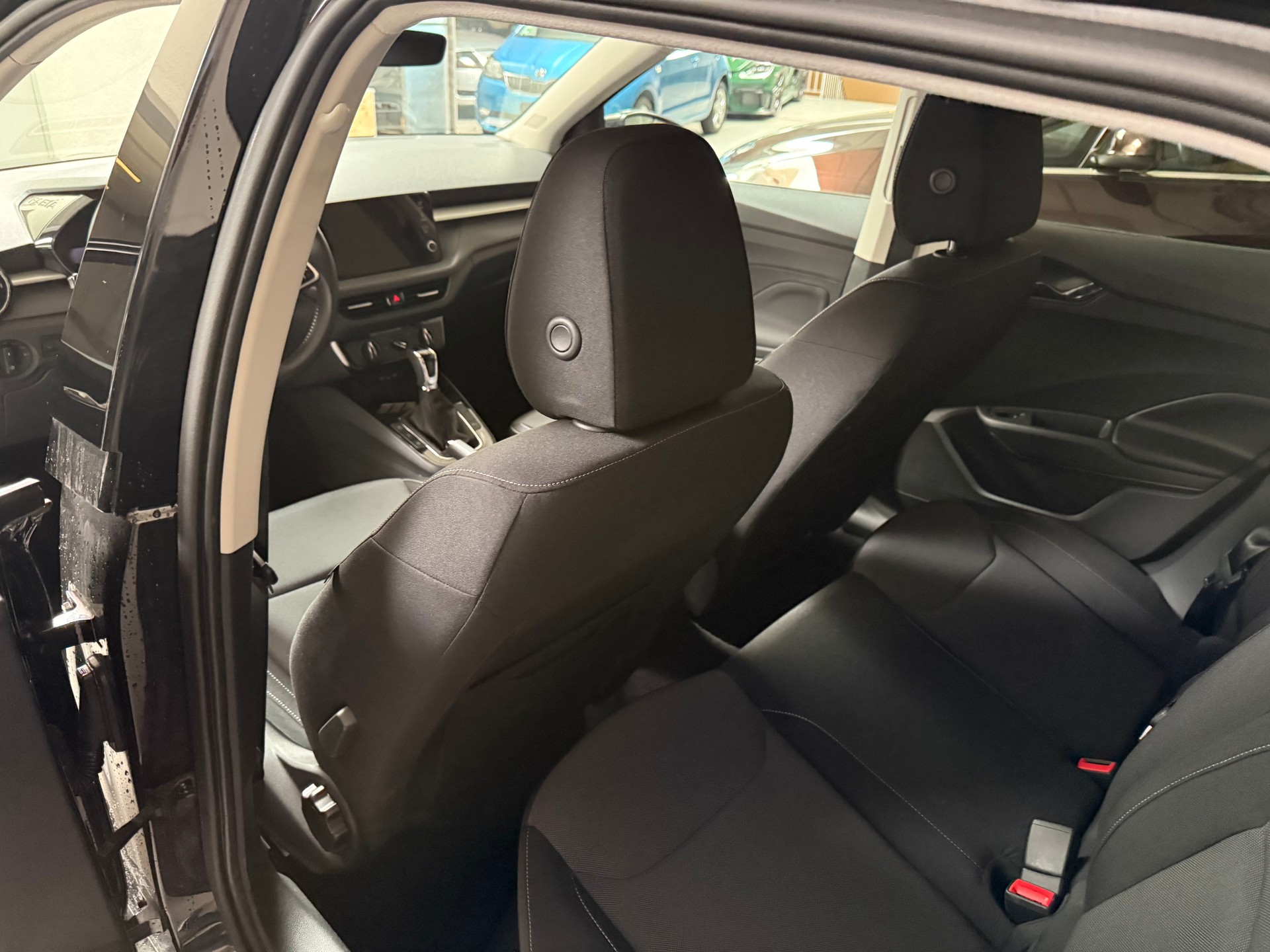 SKODA Fabia 1.0 TSI Dynamic DSG-image-17
