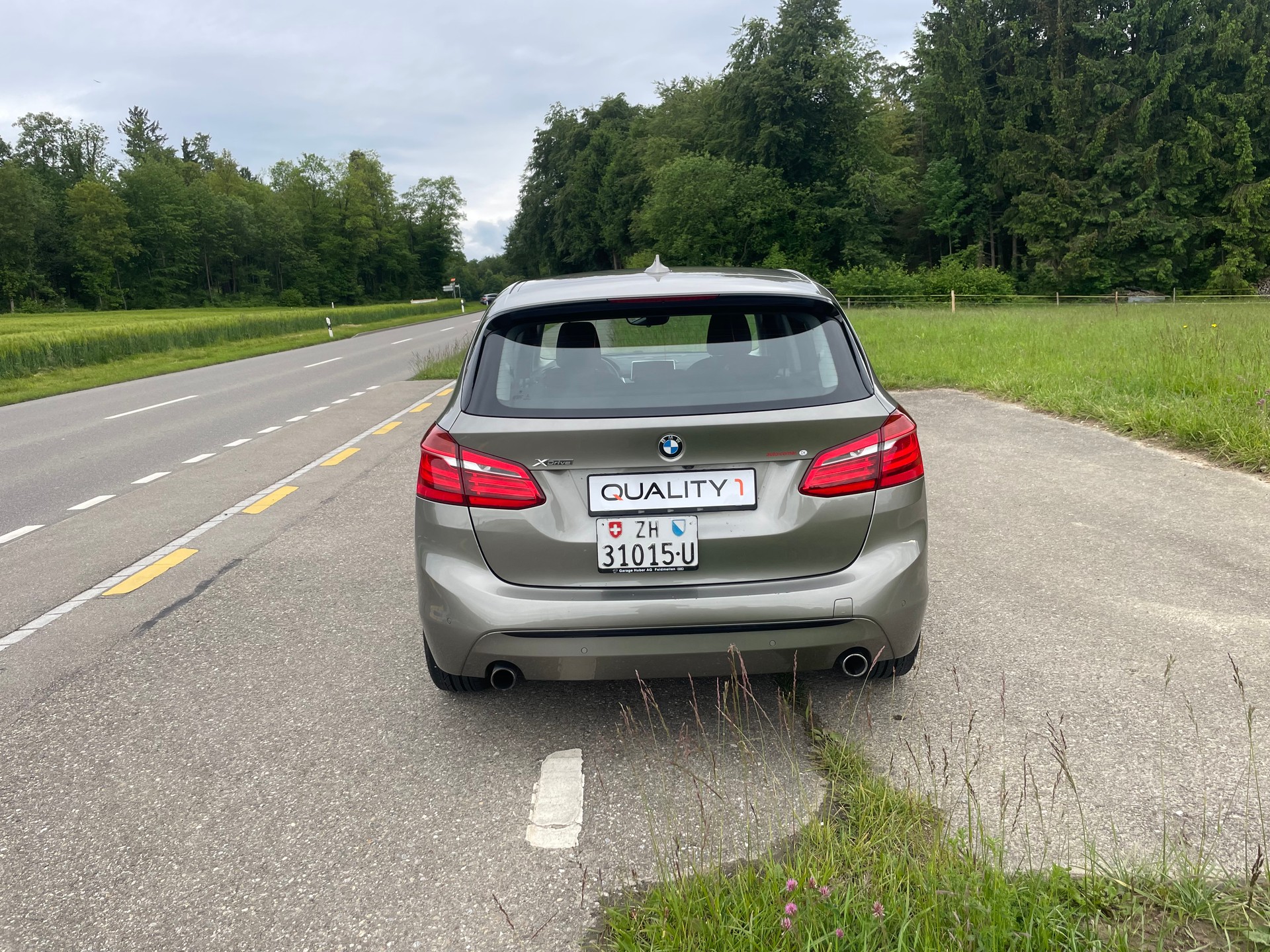 BMW 225i xDrive Active Tourer Sport Line Steptronic-image-4