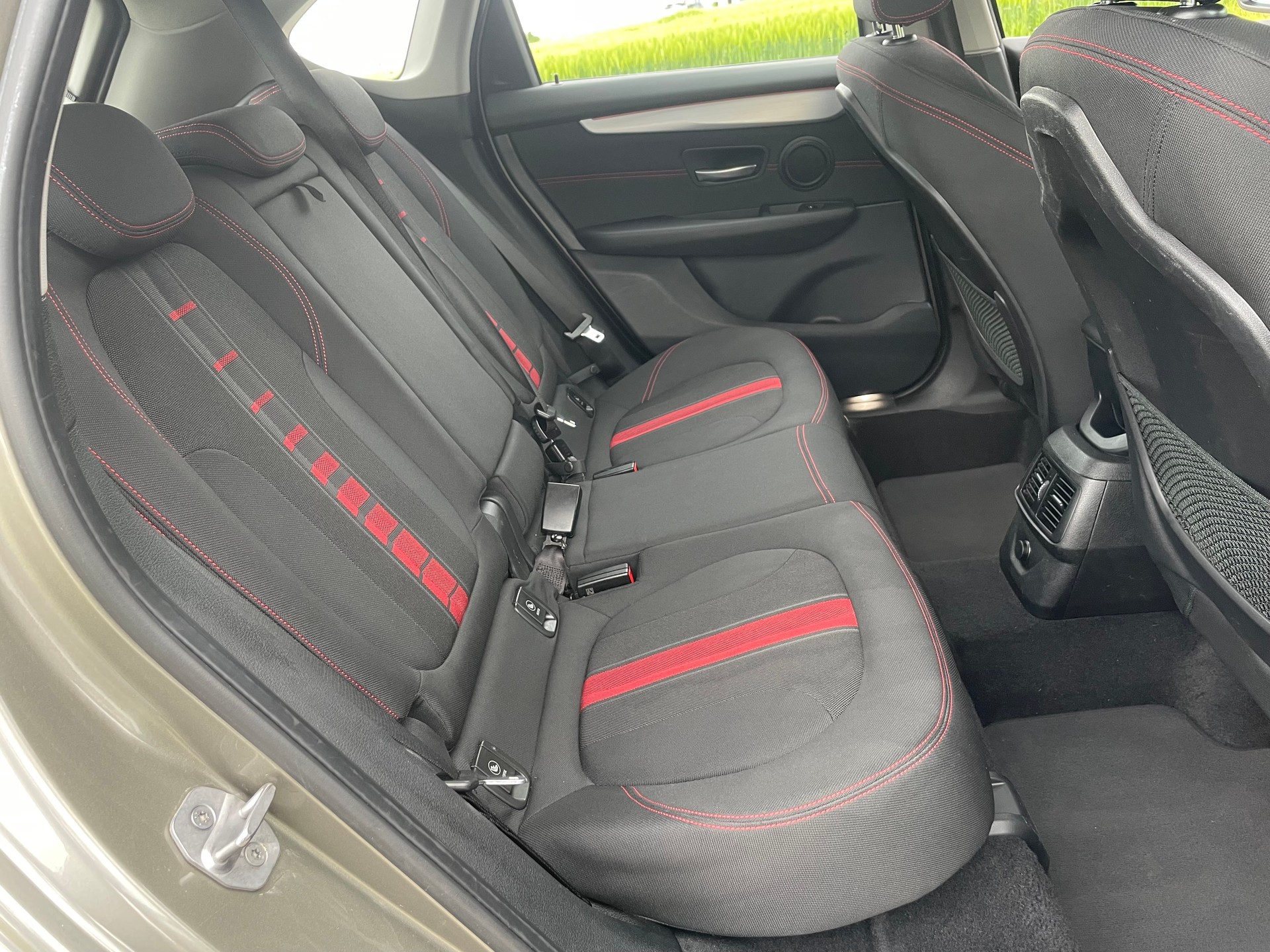 BMW 225i xDrive Active Tourer Sport Line Steptronic-image-11