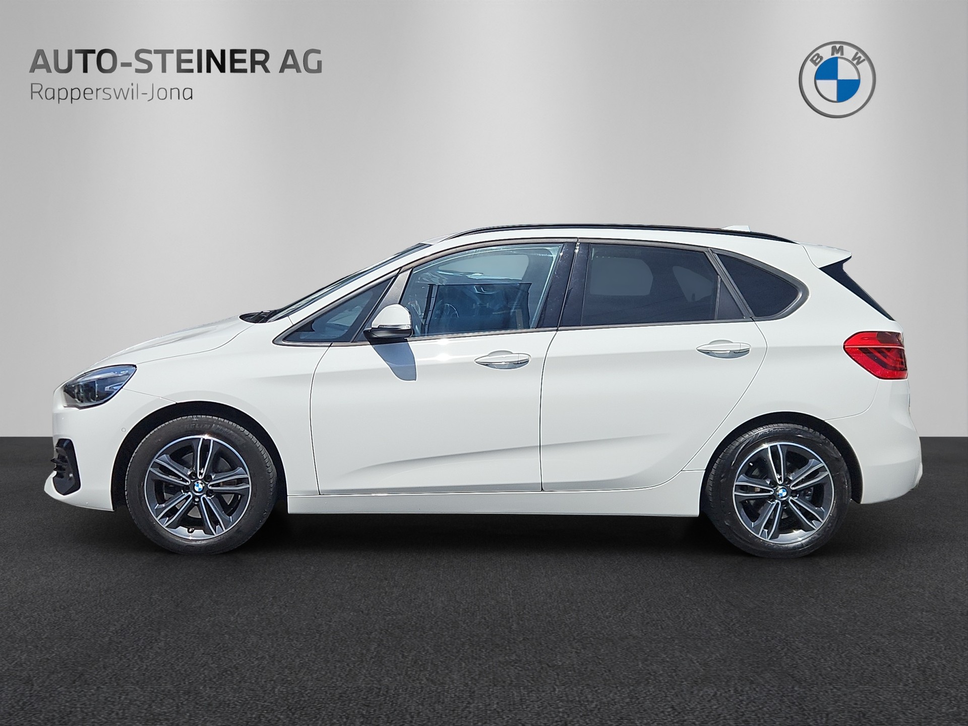 BMW 218d xDrive Active Tourer Steptronic SPORT LINE-showroom-element-1