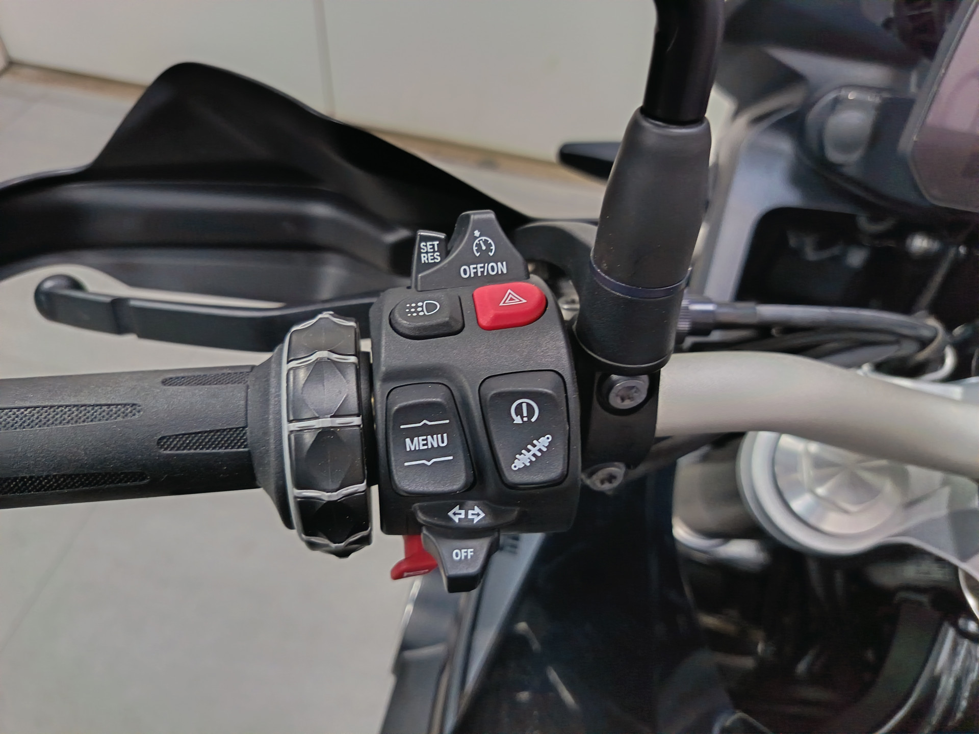 BMW F 850 GS Triple Black *** Bridable A2 ***-image-6