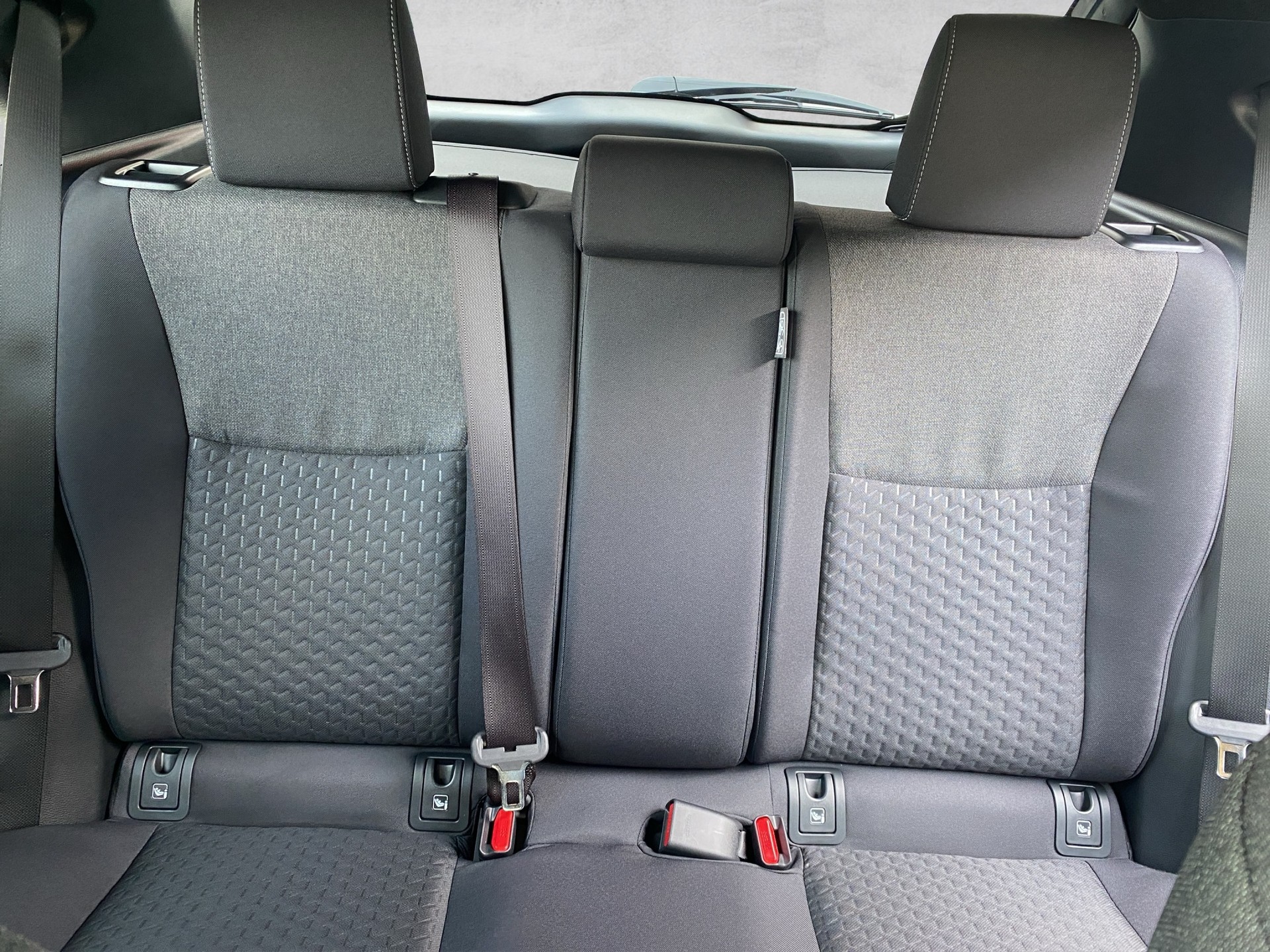 TOYOTA Yaris Cross 1.5 Trend AWDi e-CVT-image-11