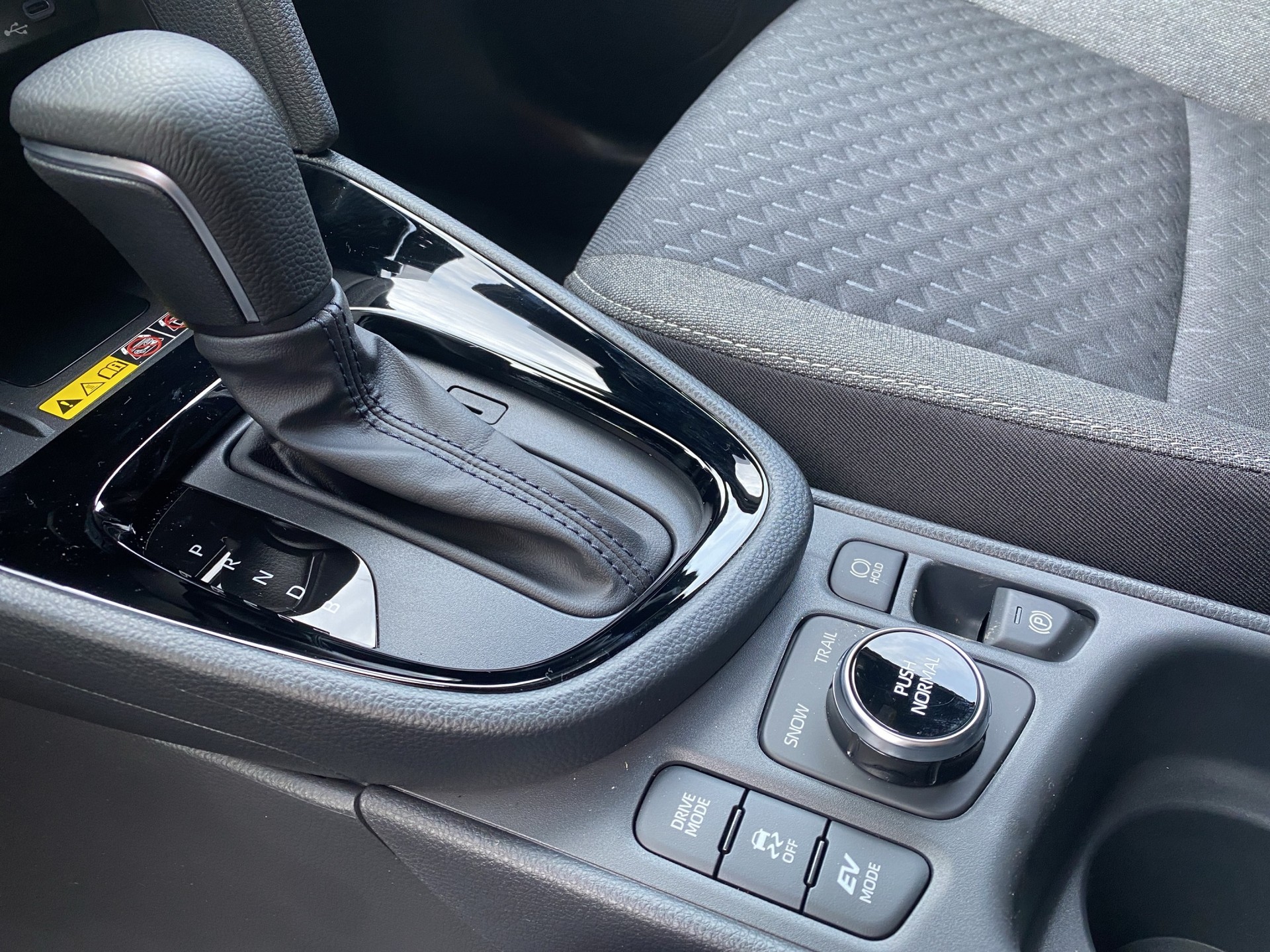 TOYOTA Yaris Cross 1.5 Trend AWDi e-CVT-image-20