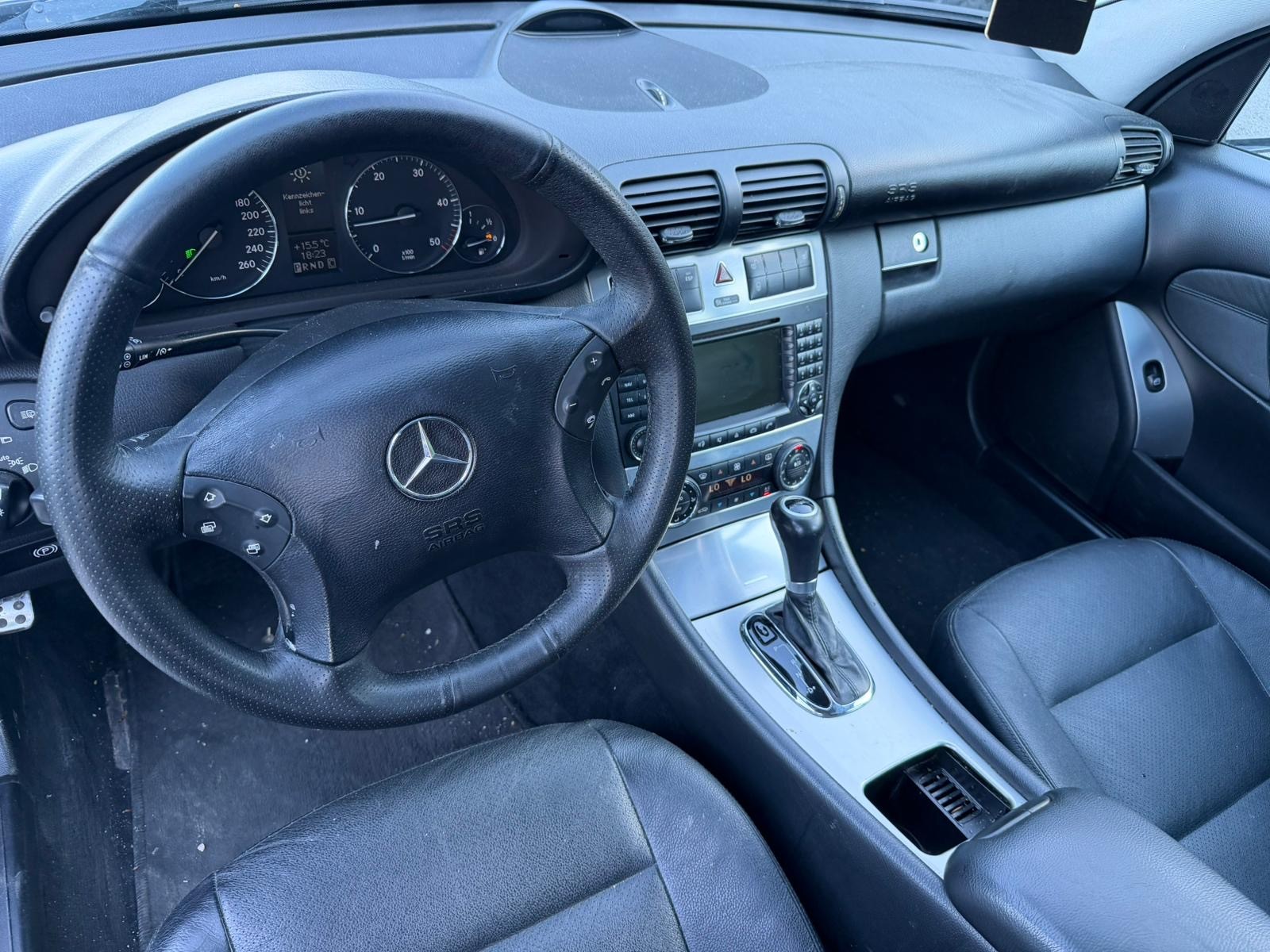 MERCEDES-BENZ C 320 CDI Avantgarde-image-9