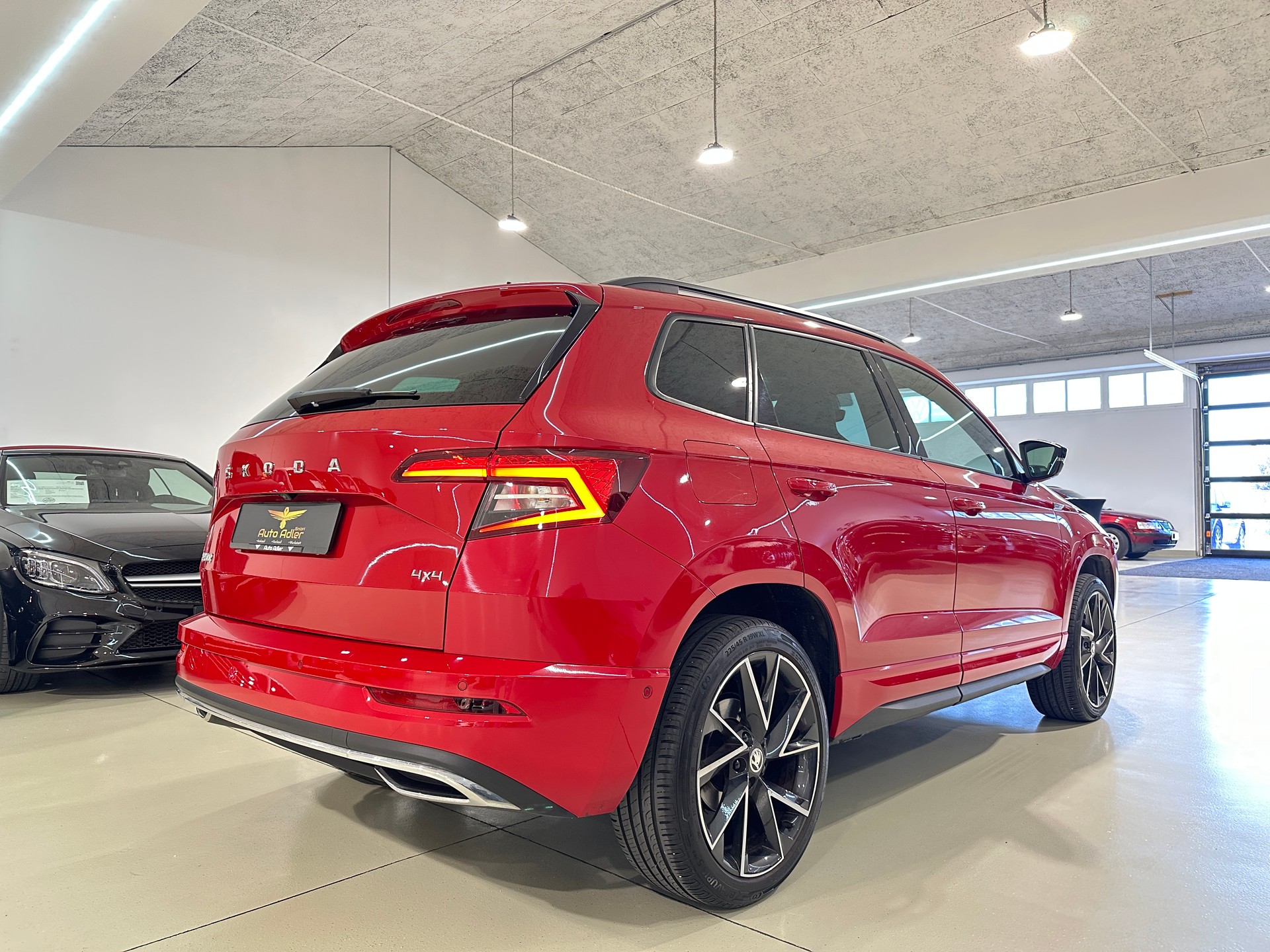 SKODA Karoq 2.0 TSI SportLine 4x4 DSG-image-8