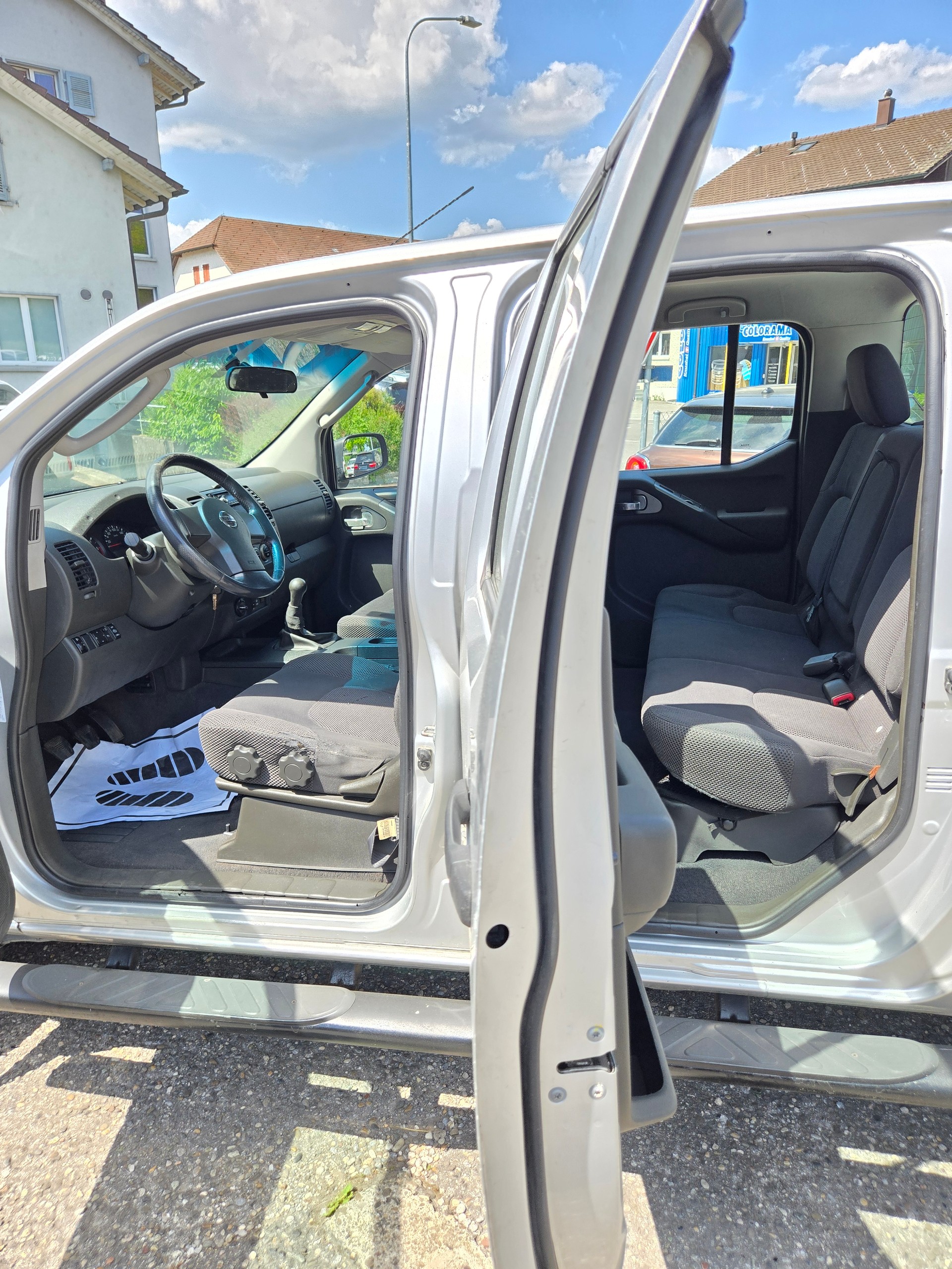 NISSAN Navara Double Cab LE 2.5 TDI 4WD-image-9
