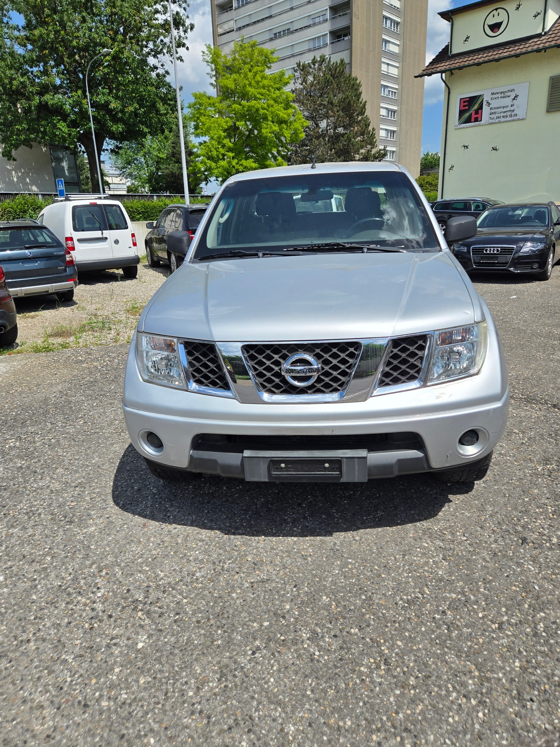 NISSAN Navara Double Cab LE 2.5 TDI 4WD-image-2