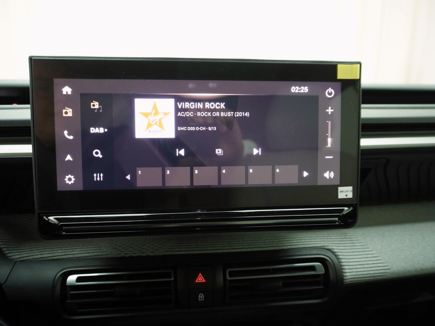 CITROEN C3 Aircross 1.2 Hybrid Max-image-11