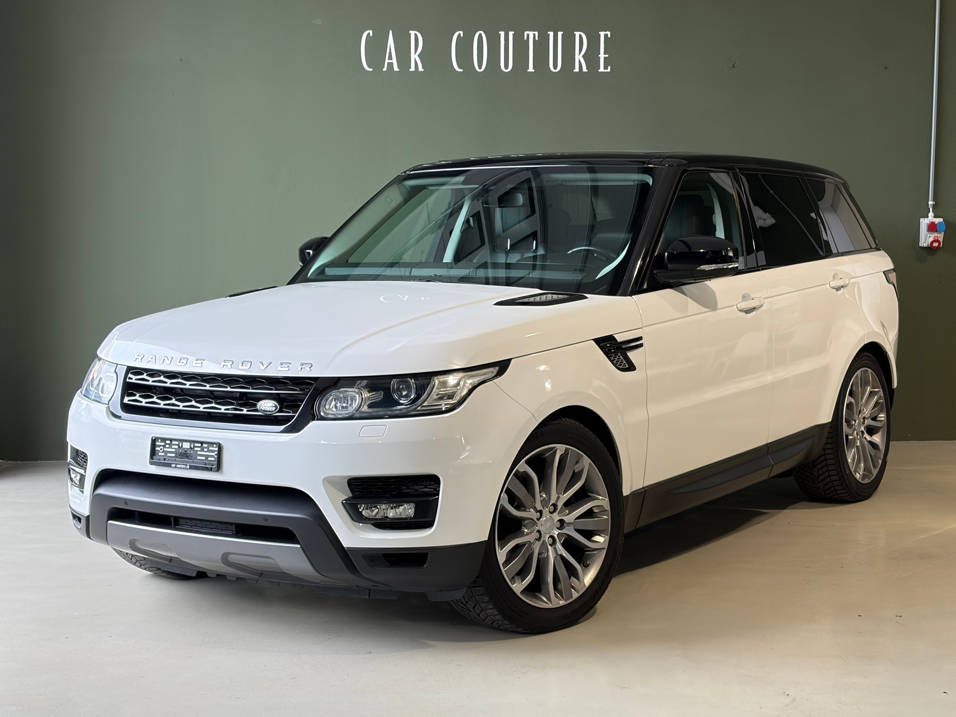 LAND ROVER Range Rover Sport 3.0 TDV6 HSE Automatic ***7Plätzer***MFK 02,2026***-showroom-element-1