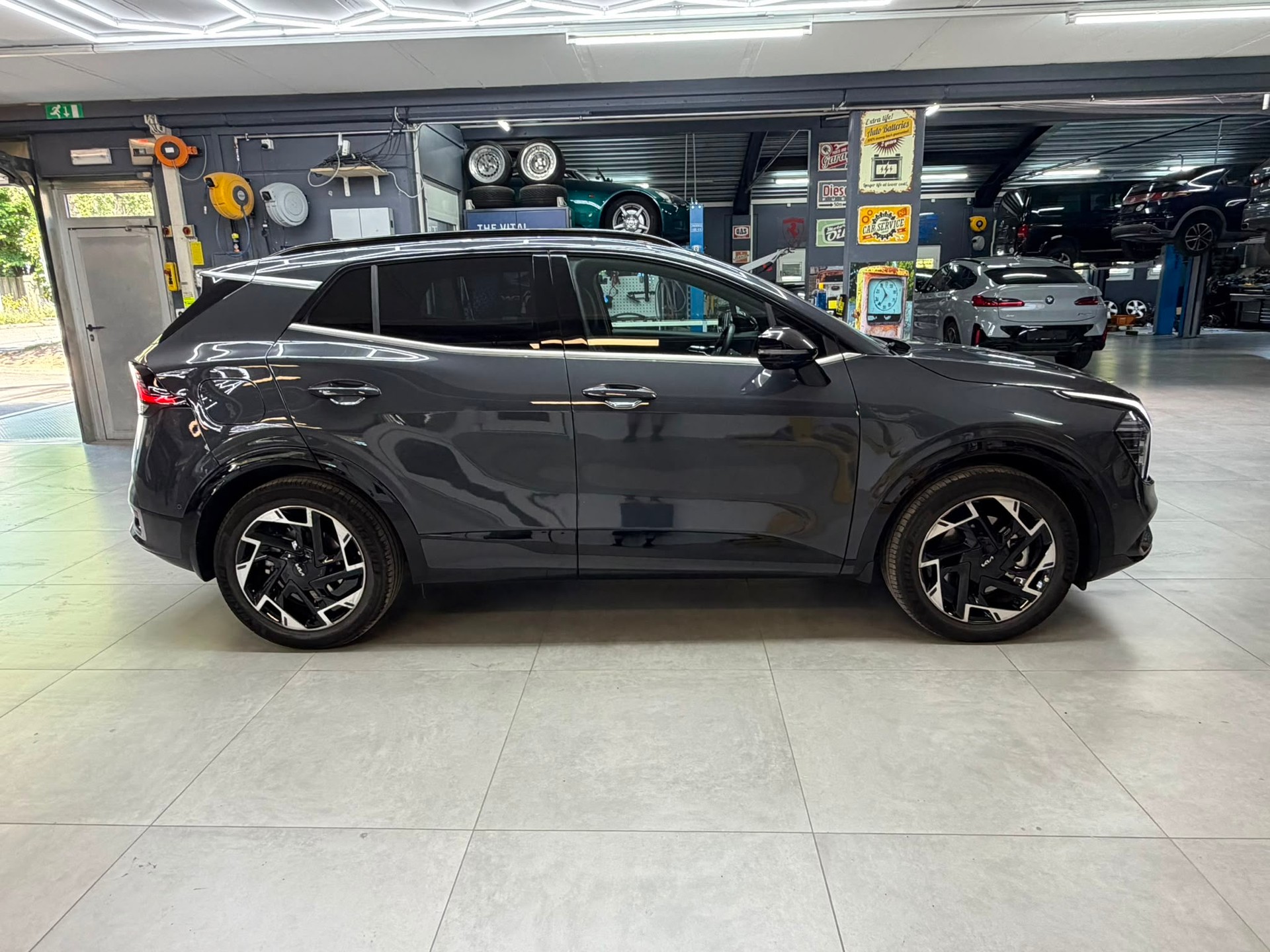 KIA Sportage 1.6T-GDi PHEV GT-Line 4x4 A-image-6