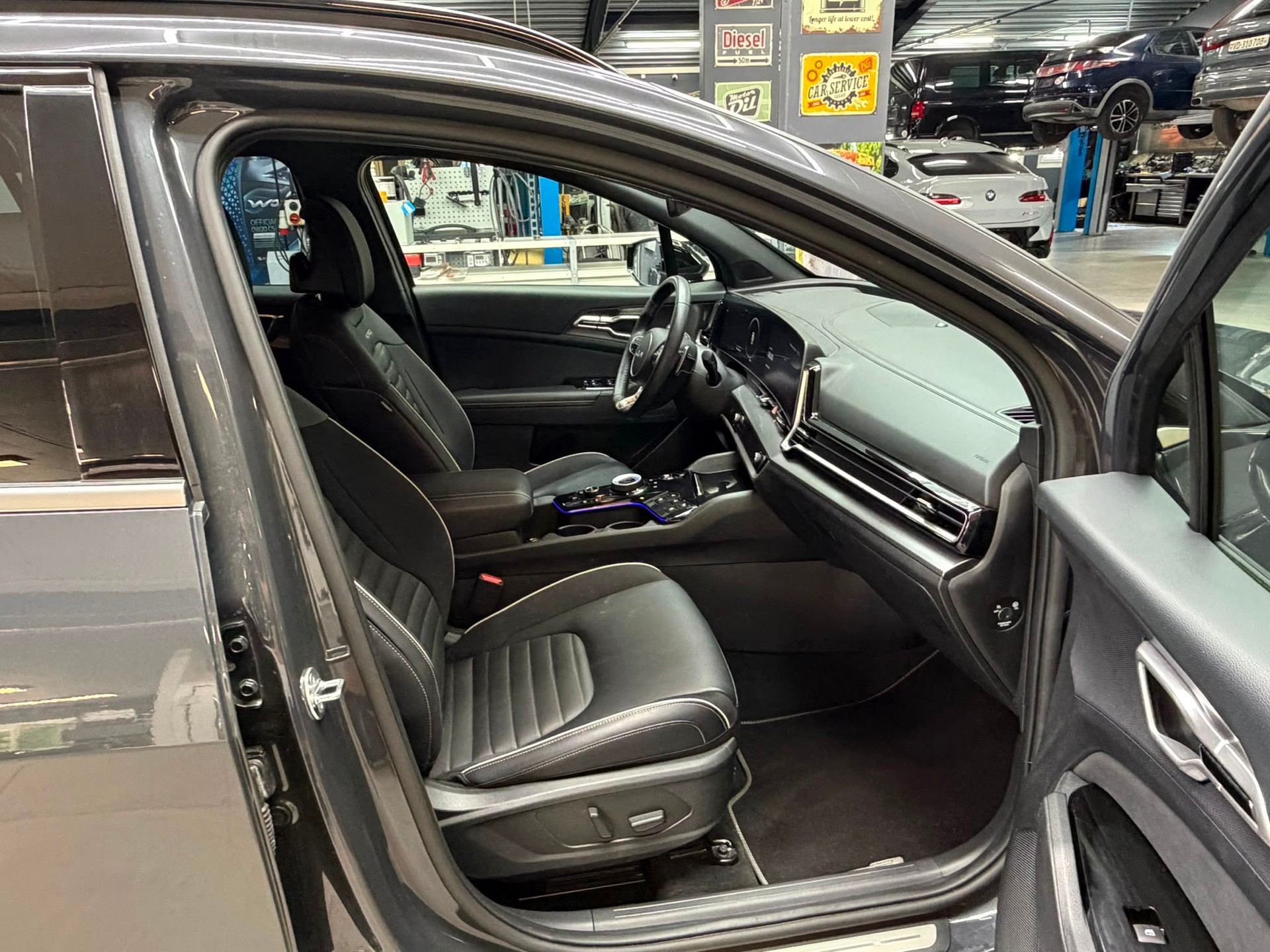 KIA Sportage 1.6T-GDi PHEV GT-Line 4x4 A-image-10