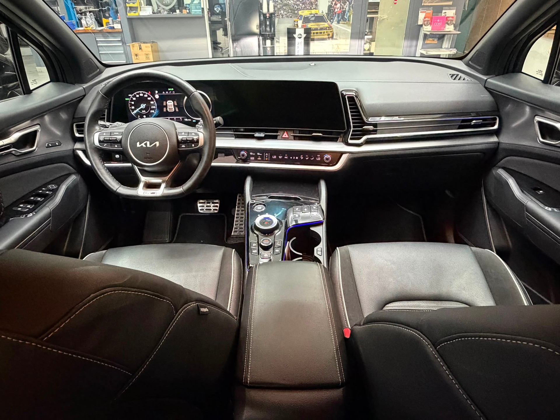KIA Sportage 1.6T-GDi PHEV GT-Line 4x4 A-image-12