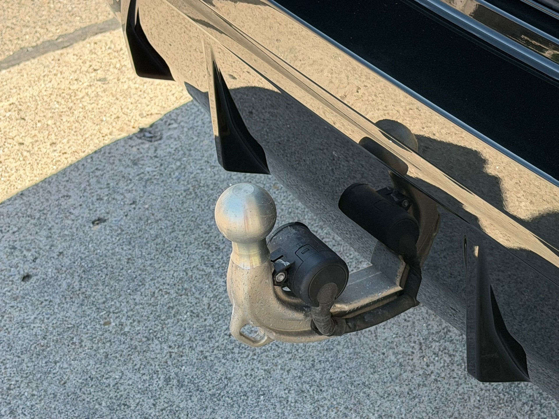 BMW 330i Touring xDrive Steptronic M Sport *Elektr. Anhängerkupplung**Panoramadach**Shadow-Line**Live Cockpit**245PS**Modell 2025*-image-7