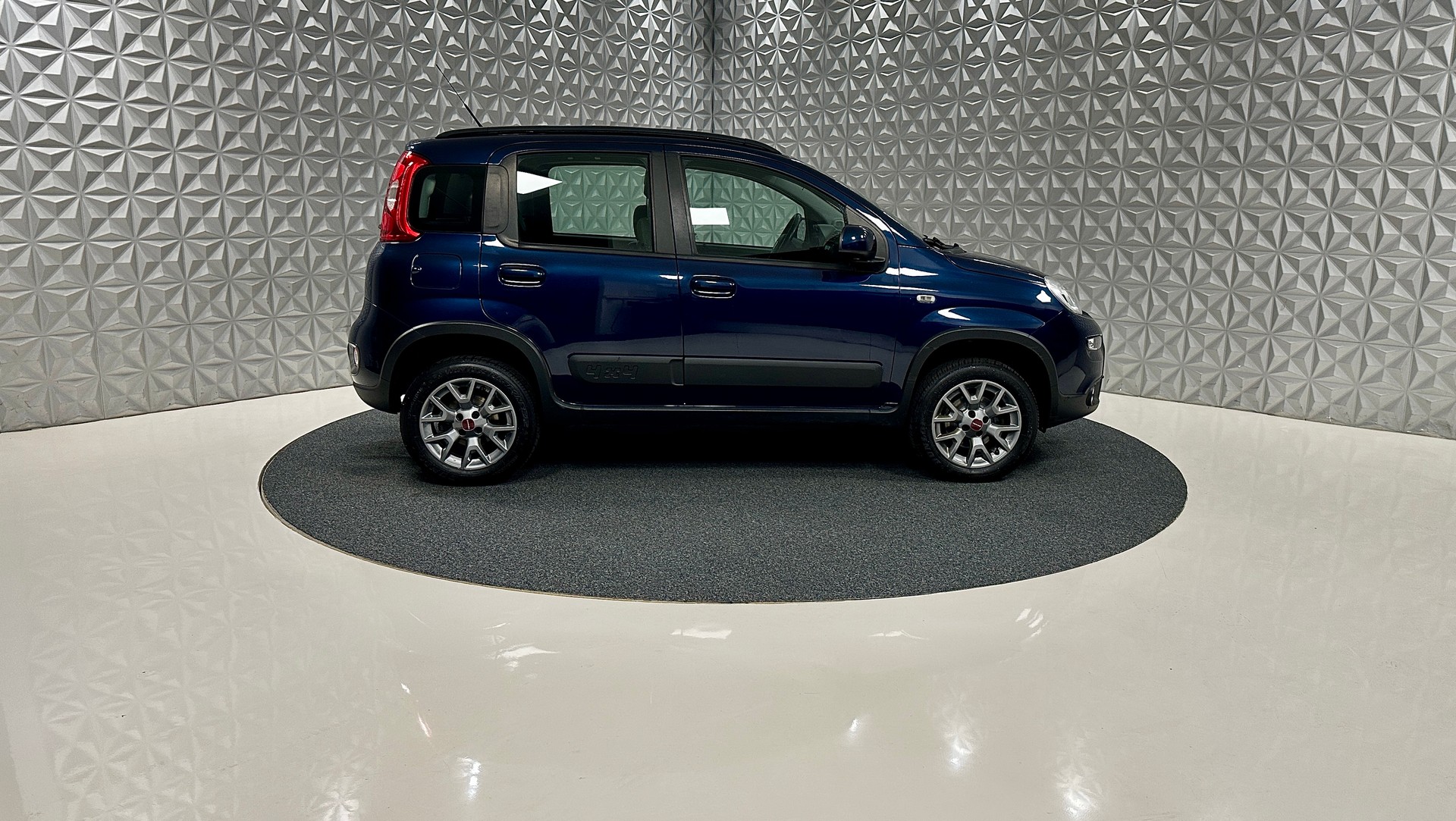 FIAT Panda 0.9 Twinair Turbo 4x4-showroom-element-3