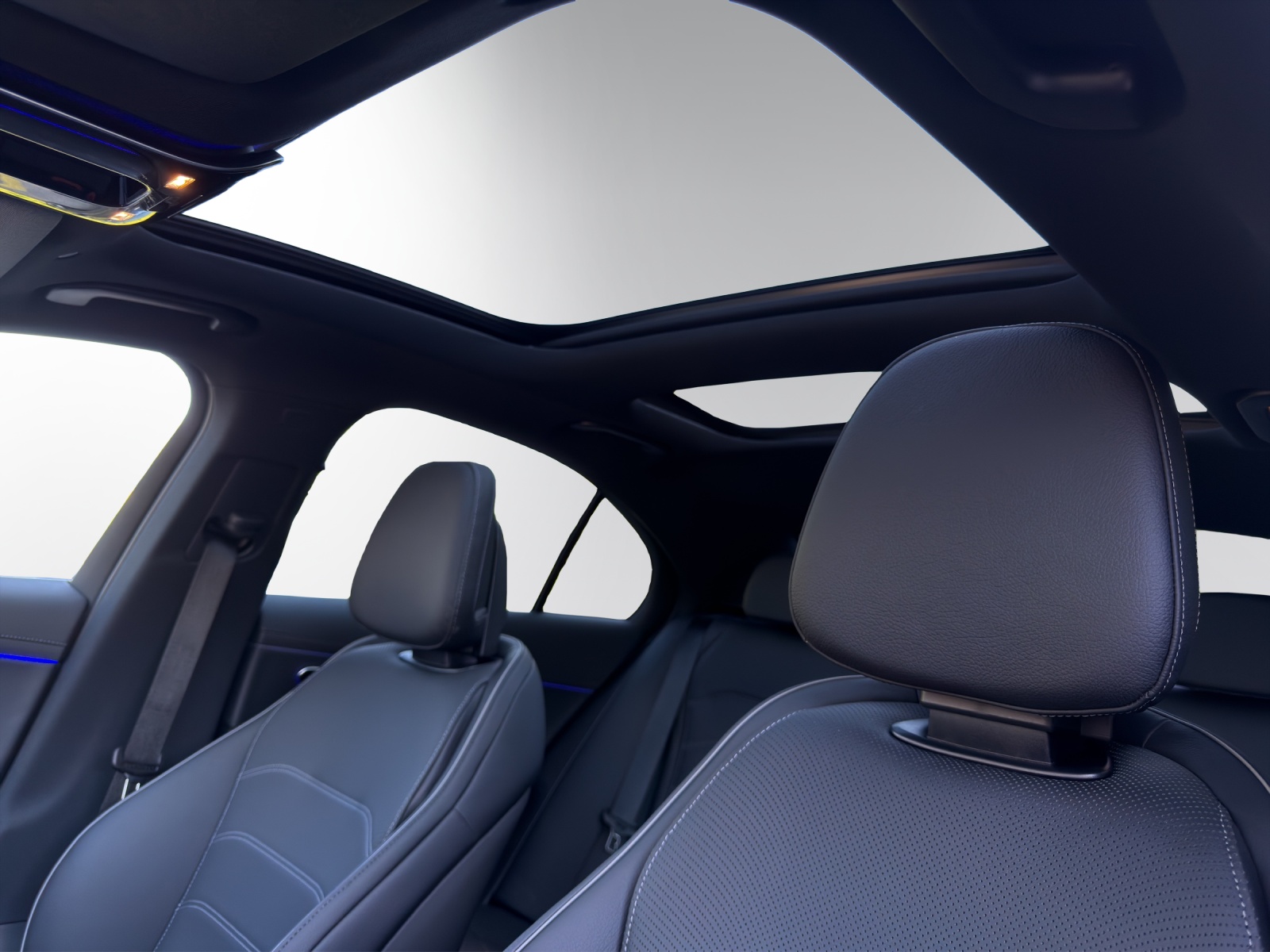 MERCEDES-BENZ E 220 d 4Matic 9G-Tronic-image-9