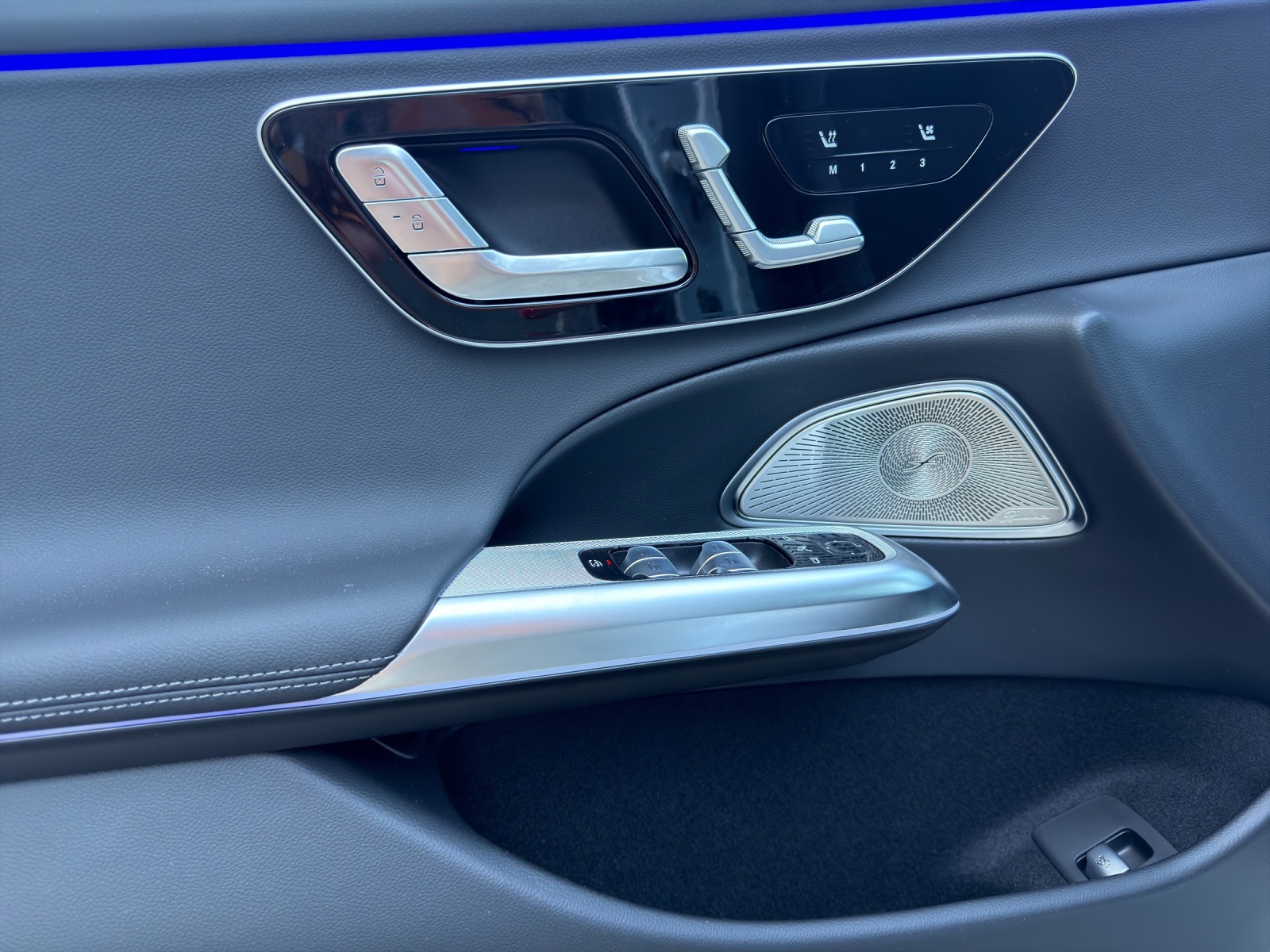 MERCEDES-BENZ E 220 d 4Matic 9G-Tronic-image-7