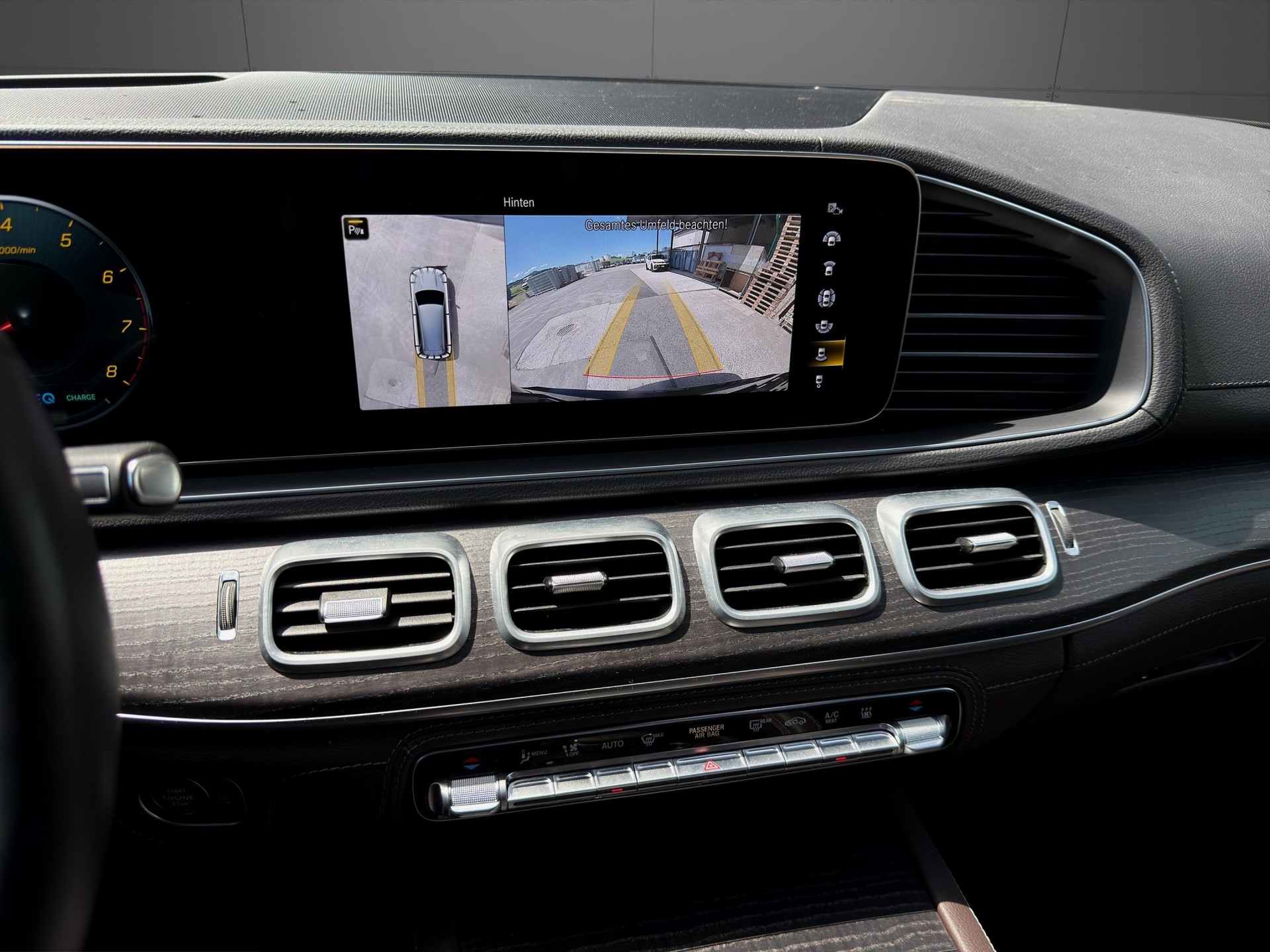 MERCEDES-BENZ GLS 580 4Matic AMG Line 9G-Tronic-image-18