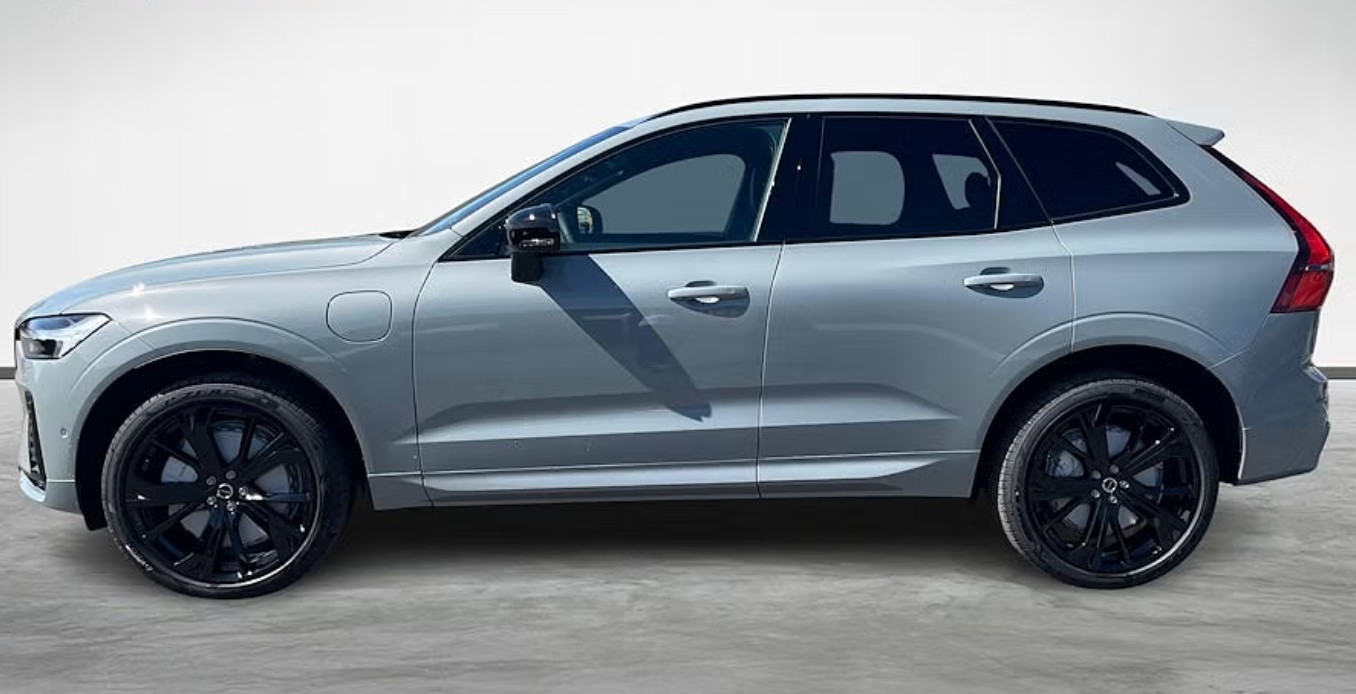 VOLVO XC60 T6 eAWD PluginHybrid Plus Dark Geartronic-showroom-element-2