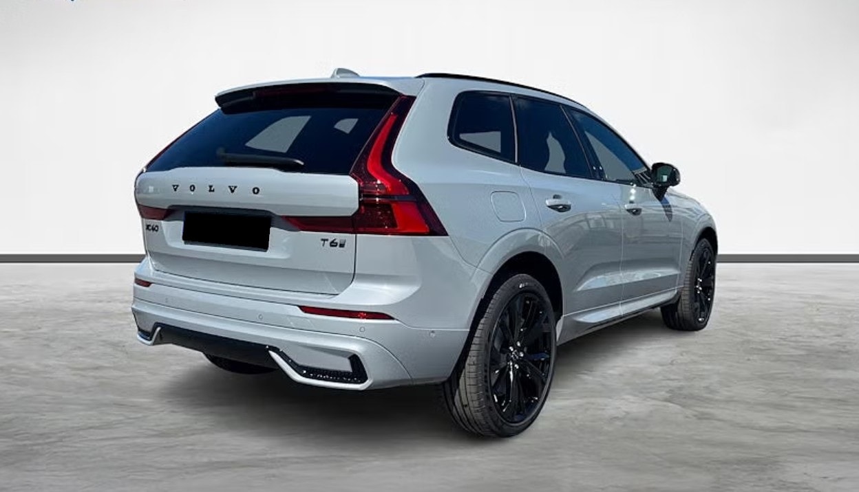 VOLVO XC60 T6 eAWD PluginHybrid Plus Dark Geartronic-image-6
