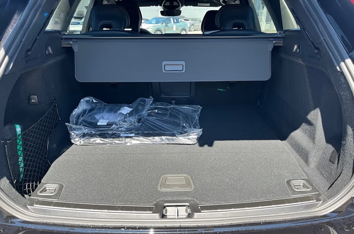 VOLVO XC60 T6 eAWD PluginHybrid Plus Dark Geartronic-image-14