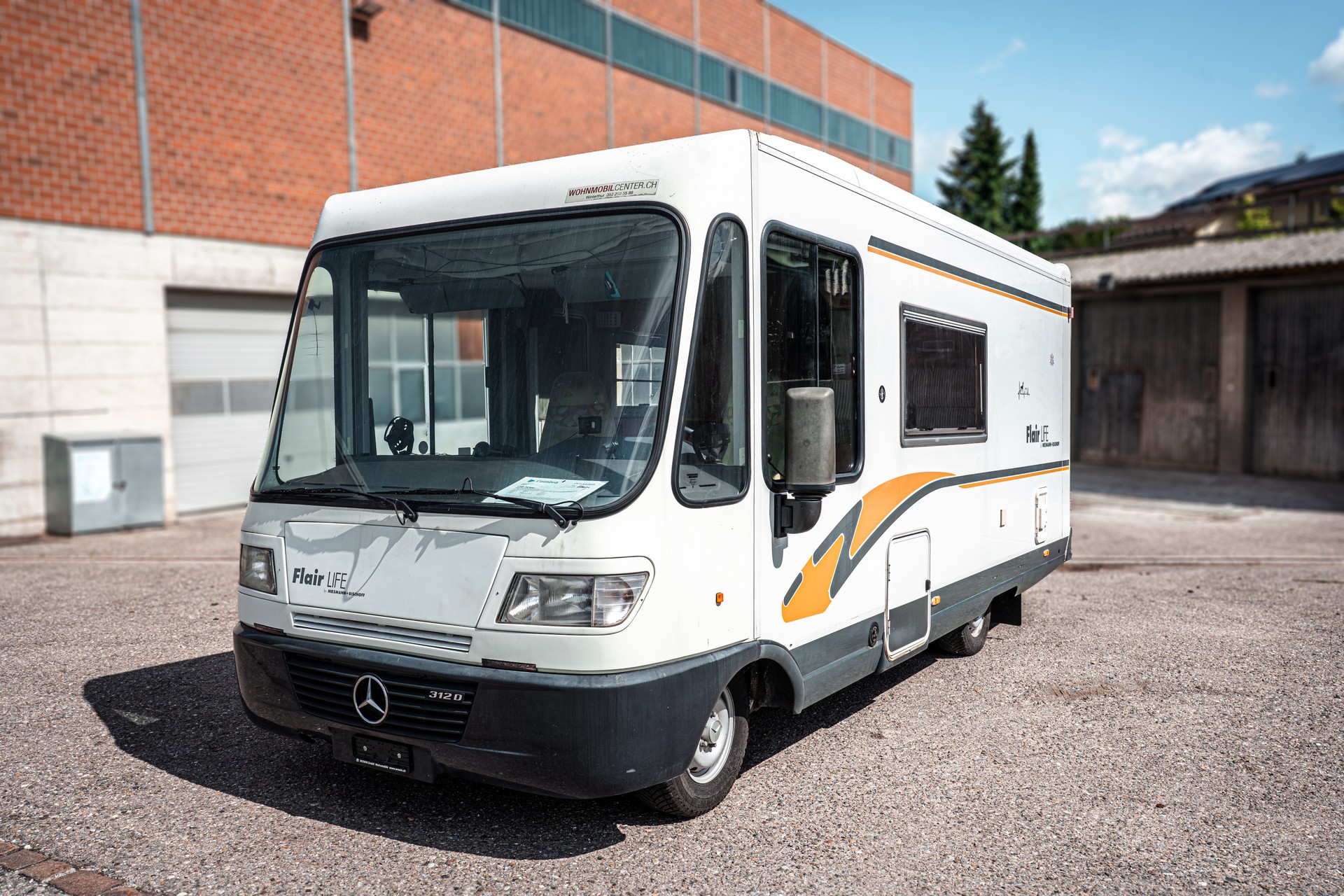 MERCEDES-BENZ NissmannBischoff / Ab MFK und Garantie-image-1