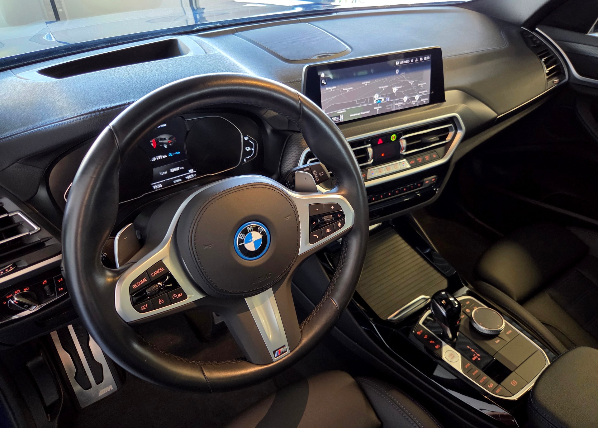 BMW X3 30e xDrive M-Sport-image-11