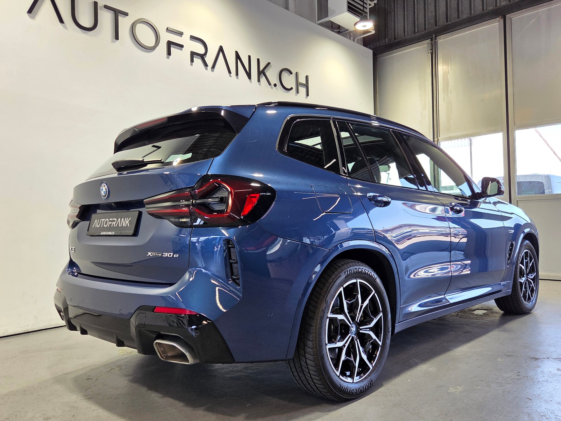 BMW X3 30e xDrive M-Sport-showroom-element-2