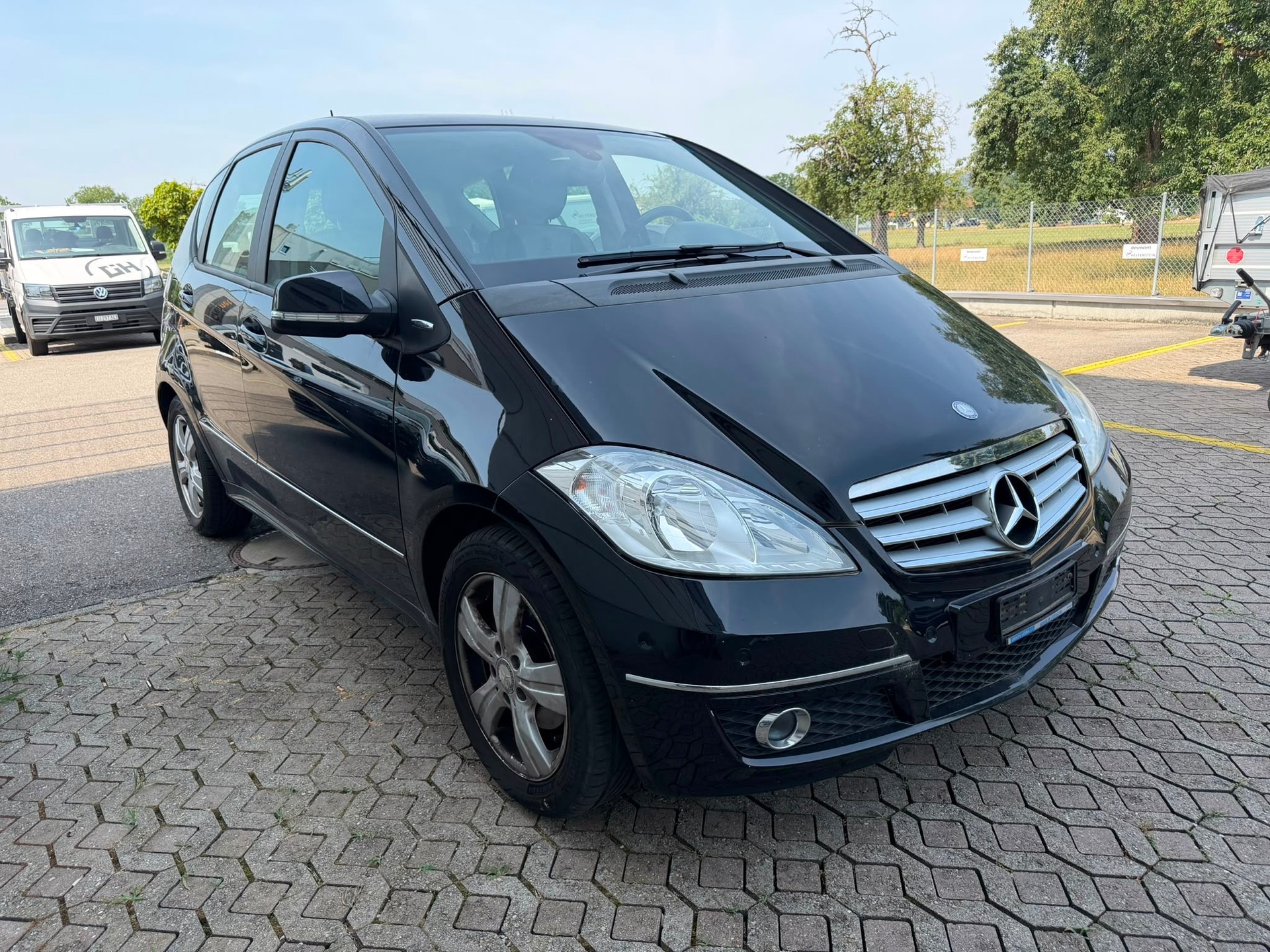 MERCEDES-BENZ A 180 Avantgarde Selection Autotronic-showroom-element-2