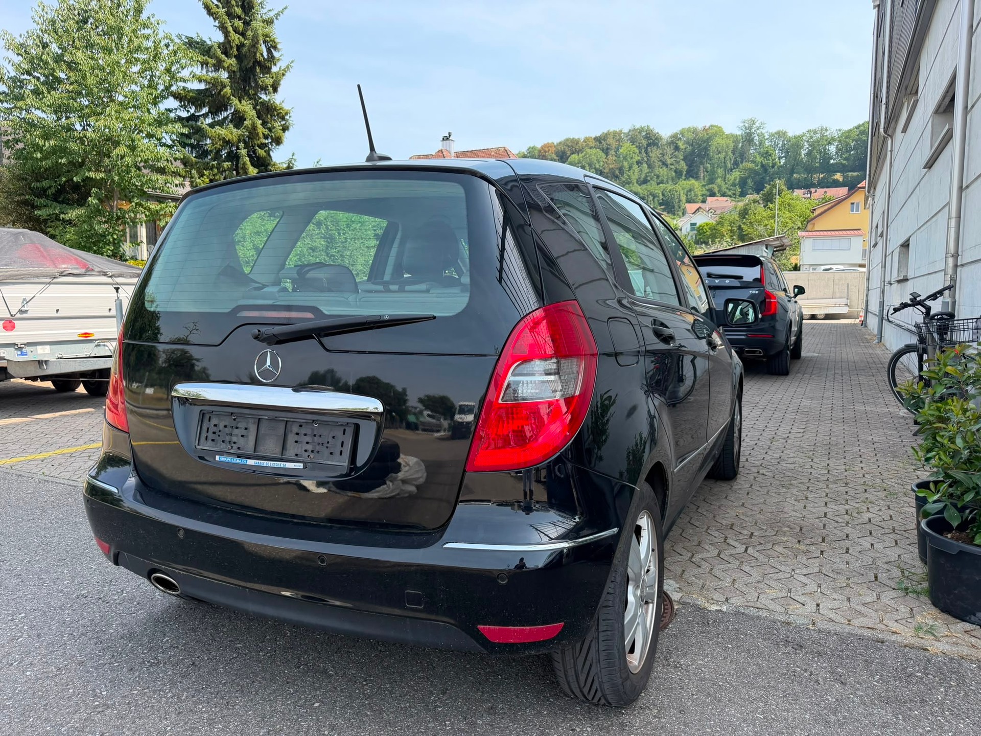 MERCEDES-BENZ A 180 Avantgarde Selection Autotronic-image-4