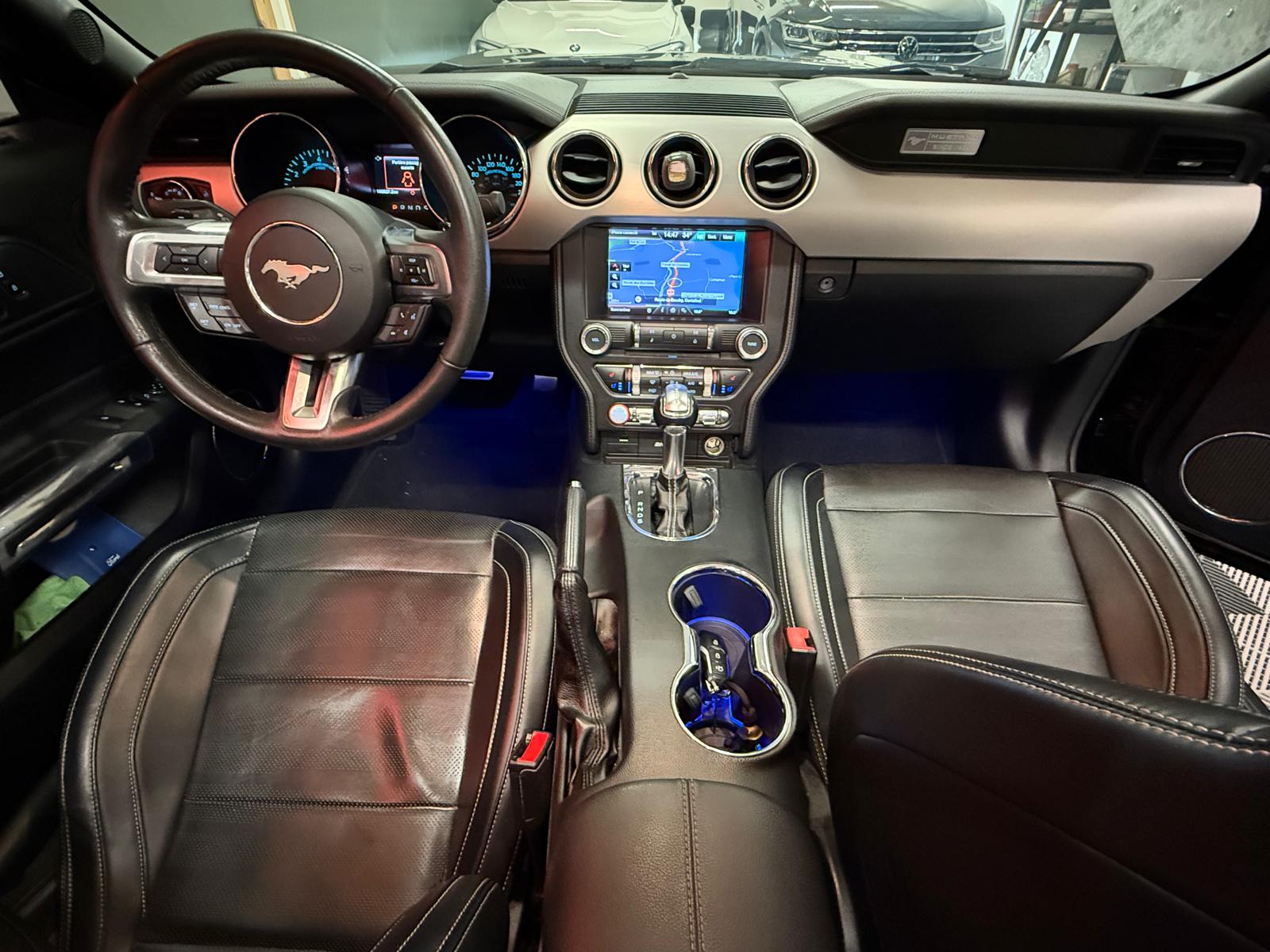 FORD Mustang Convertible 5.0 V8 GT Automat-image-11