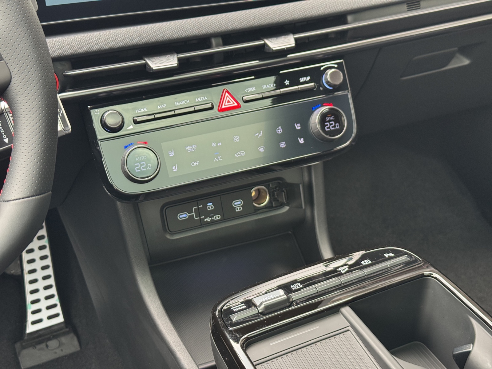 HYUNDAI Tucson 1.6 T-GDi HEV N-Line 4WD Sunroof MY27-image-8