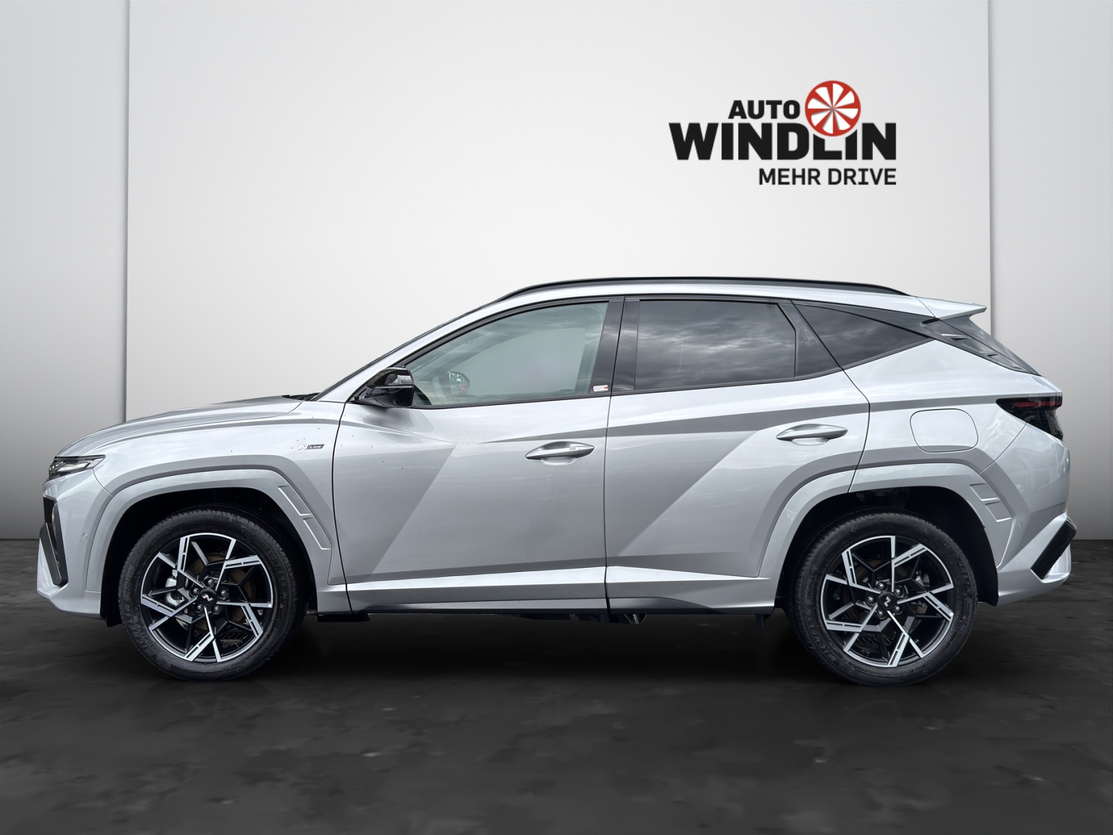 HYUNDAI Tucson 1.6 T-GDi HEV N-Line 4WD Sunroof MY27-showroom-element-2
