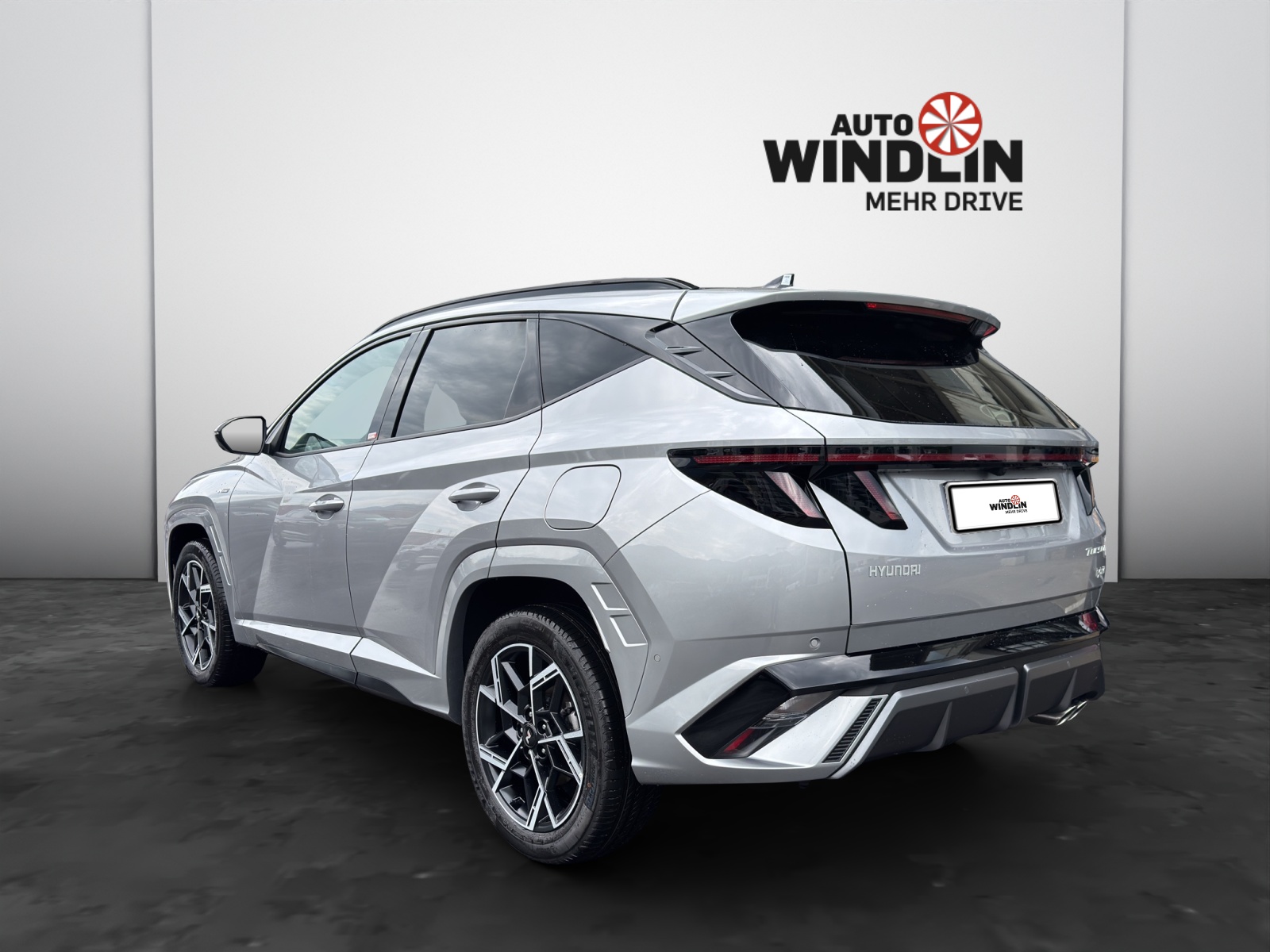 HYUNDAI Tucson 1.6 T-GDi HEV N-Line 4WD Sunroof MY27-showroom-element-3