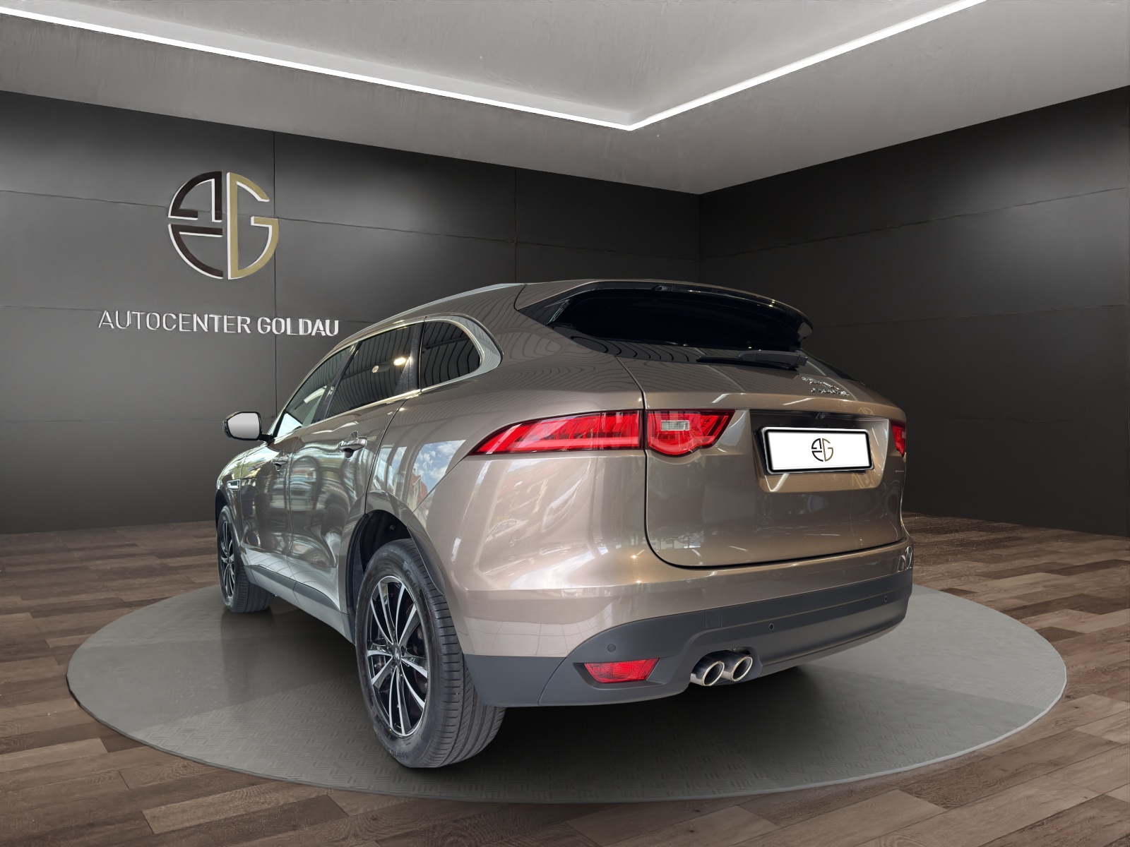 JAGUAR F-Pace 2.0d Portfolio AWD Automatik-showroom-element-1