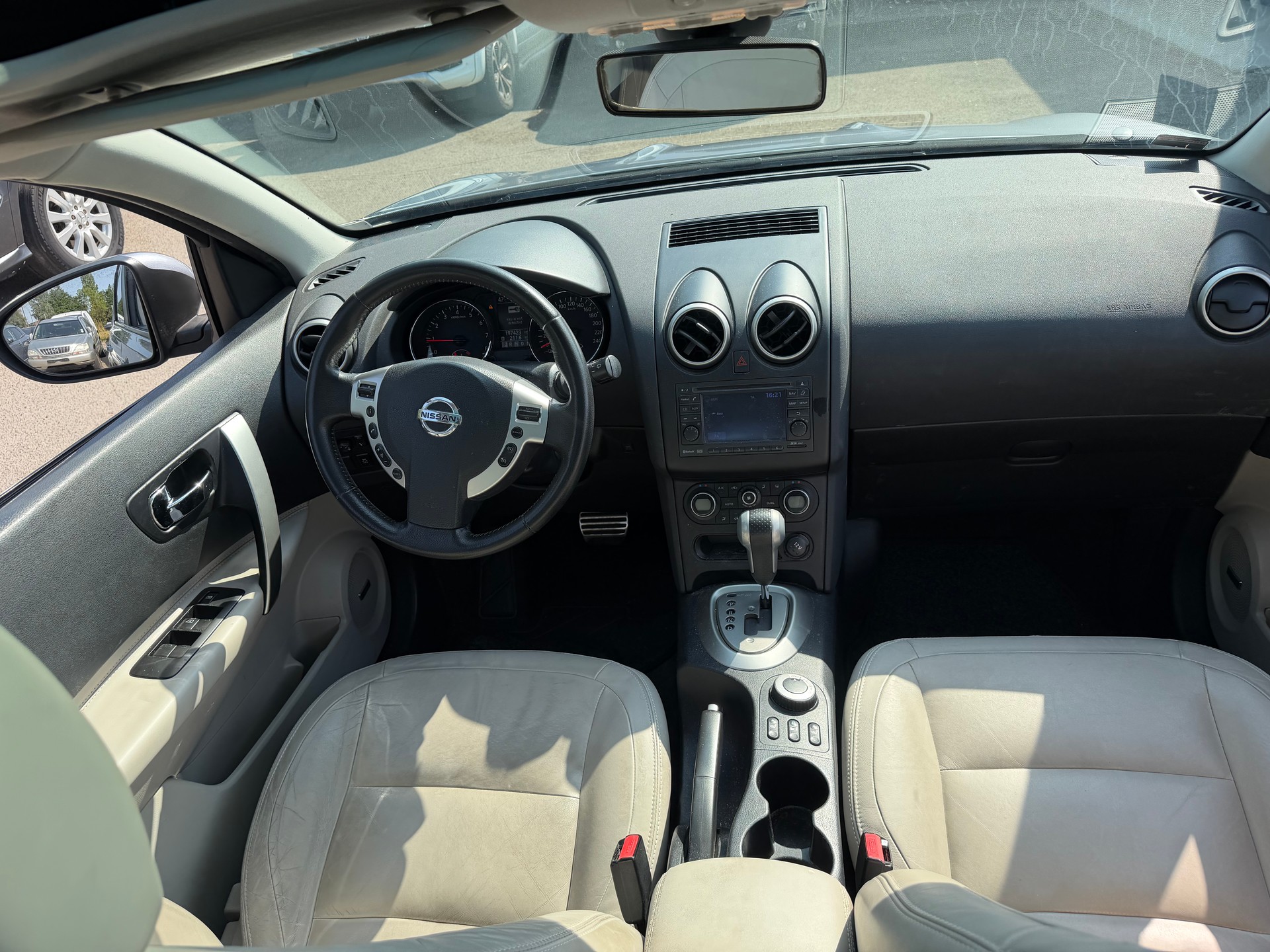 NISSAN Qashqai 2.0 4WD i-Way XTronic CVT-image-1