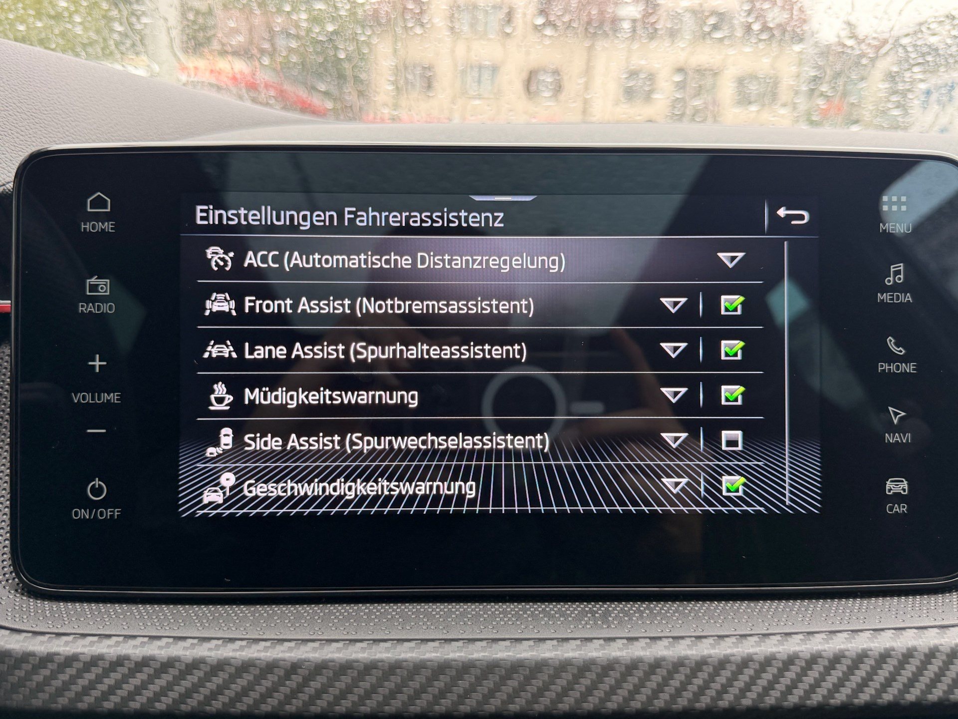 SKODA Kamiq Monte Carlo 150PS *** PANORAMADACH & 5 JAHRE SKODA WERKSGARANTIE ***-image-16