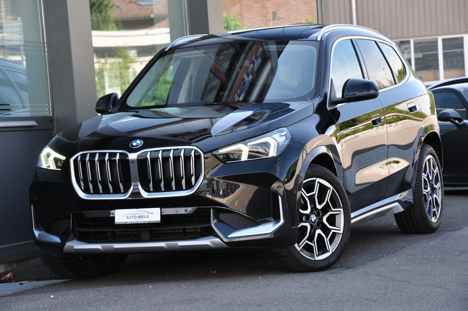 BMW X1 xDrive 20d 48V xLine-showroom-element-1