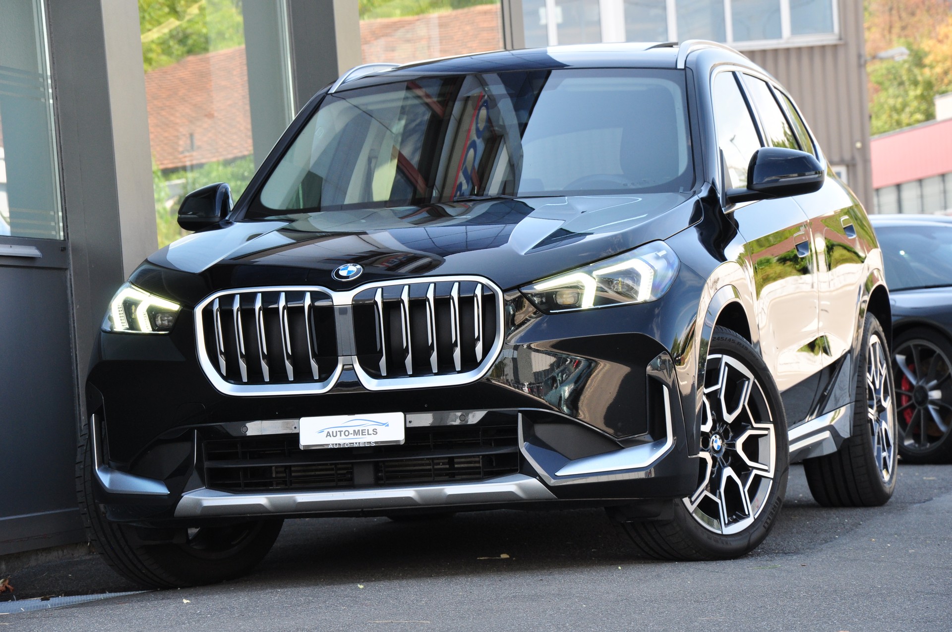 BMW X1 xDrive 20d 48V xLine-showroom-element-2