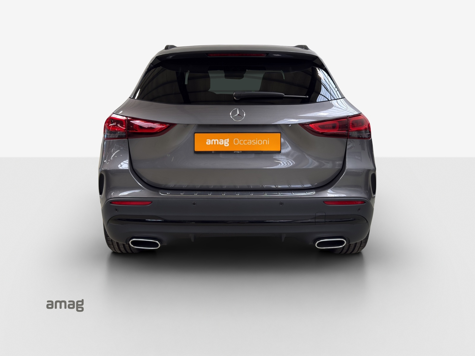 MERCEDES-BENZ GLA 250 4Matic AMG Line 8G-DCT-showroom-element-3