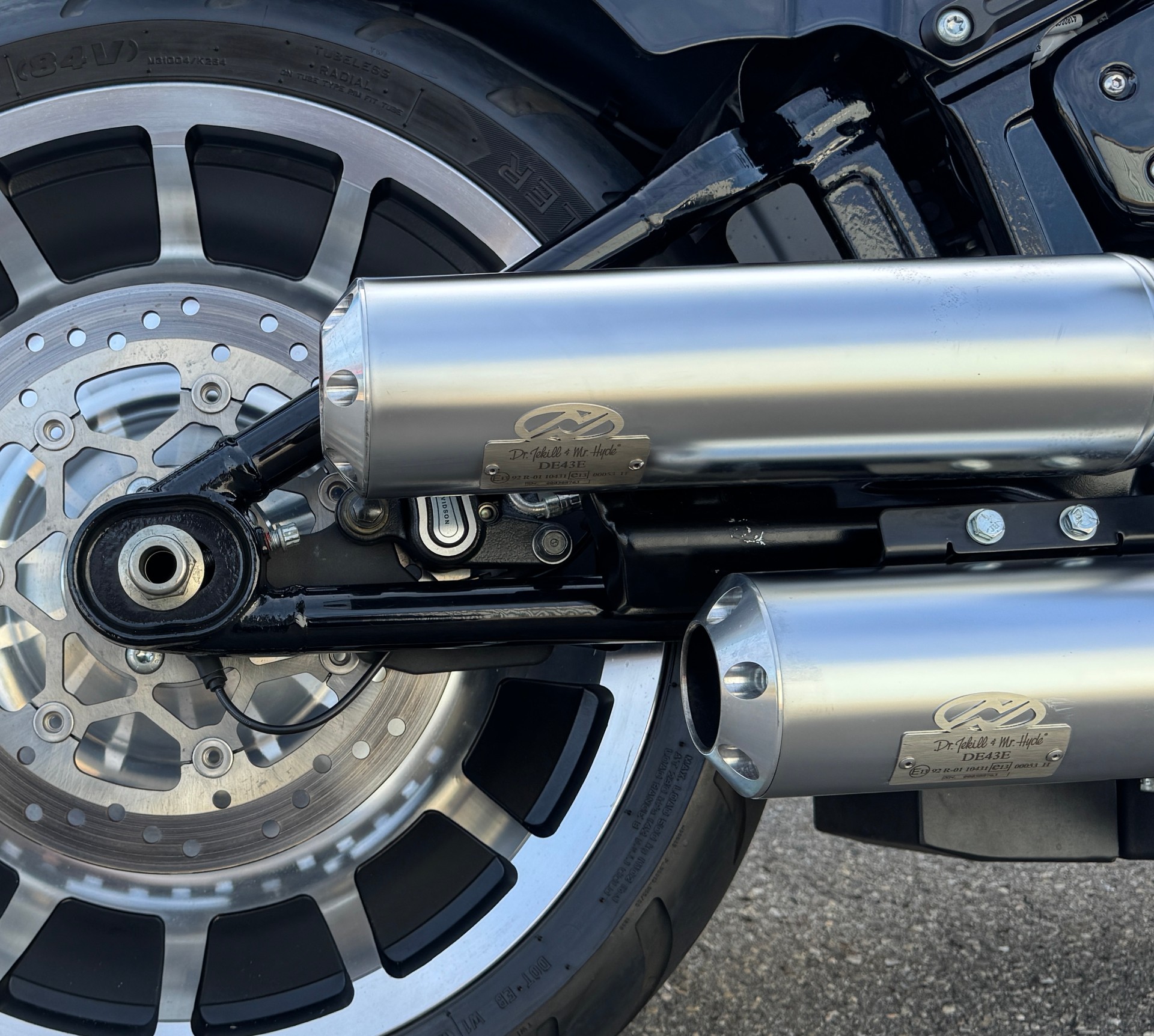 HARLEY-DAVIDSON FLFBS Fat Boy 114 ABS-image-2