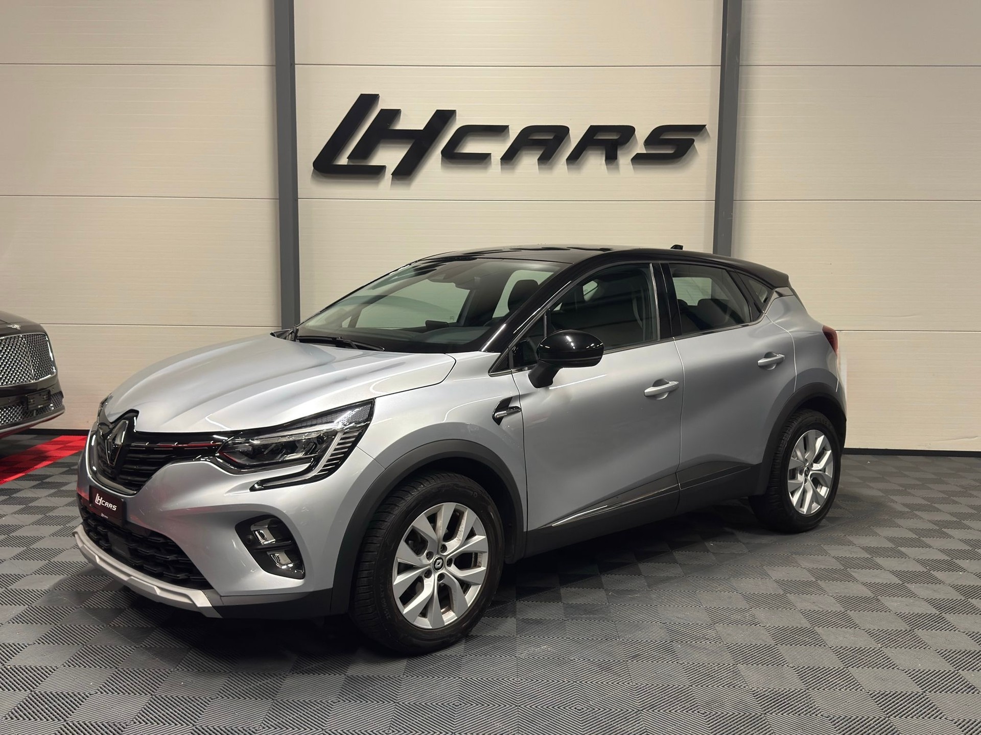 RENAULT Captur 1.3 TCe 140 techno EDC