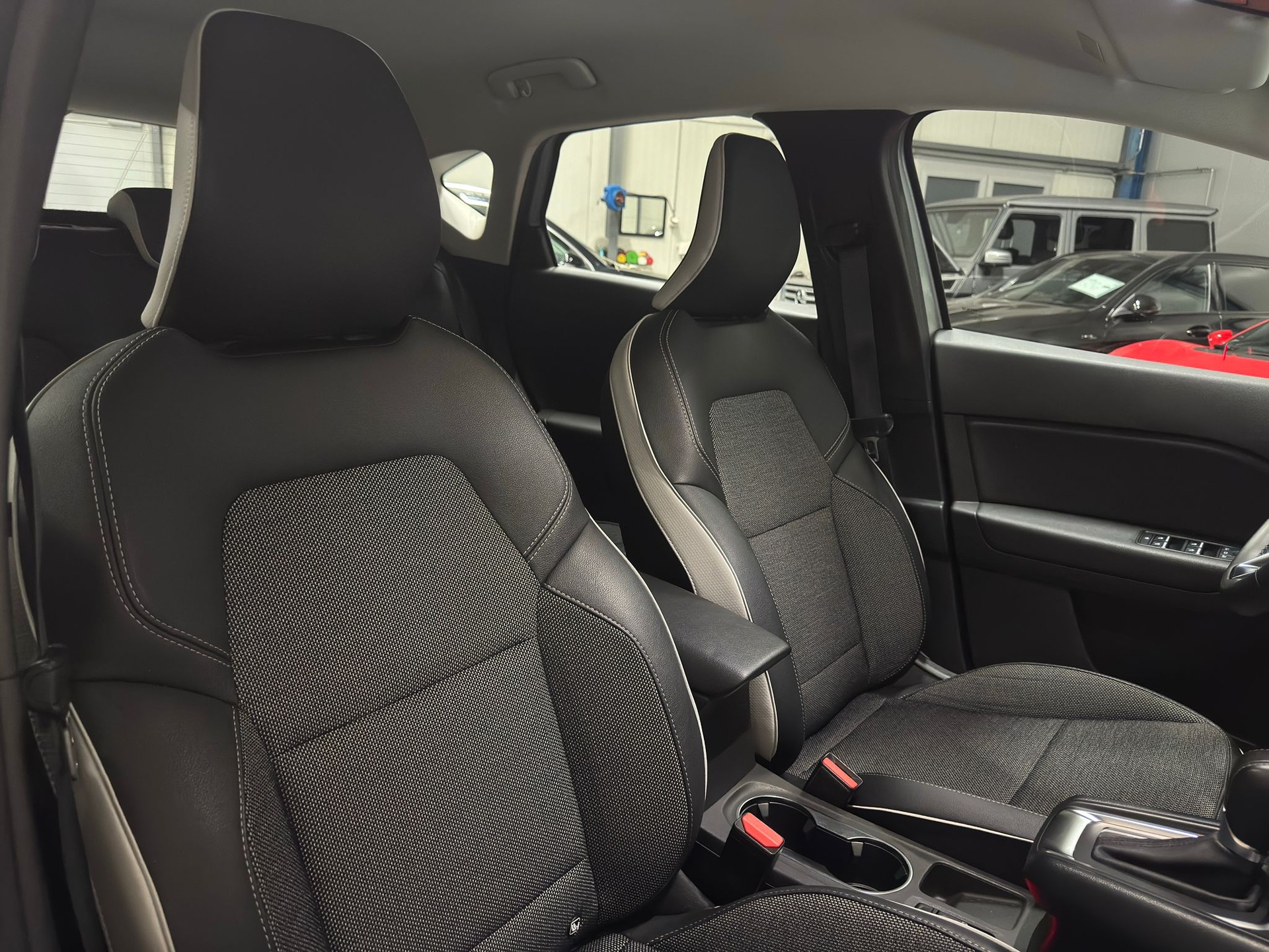 RENAULT Captur 1.3 TCe 140 techno EDC-image-15