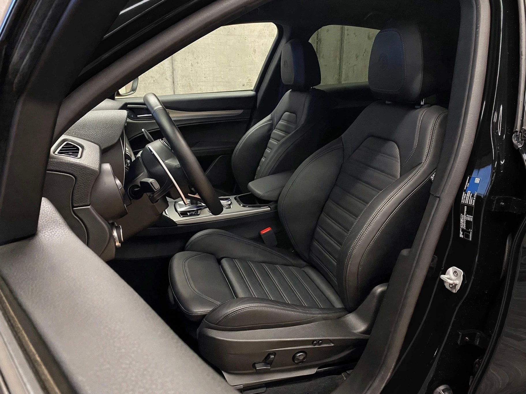 ALFA ROMEO Stelvio 2.0TB *Swiss*Veloce*Q4*Automatica*Facelift*-image-4