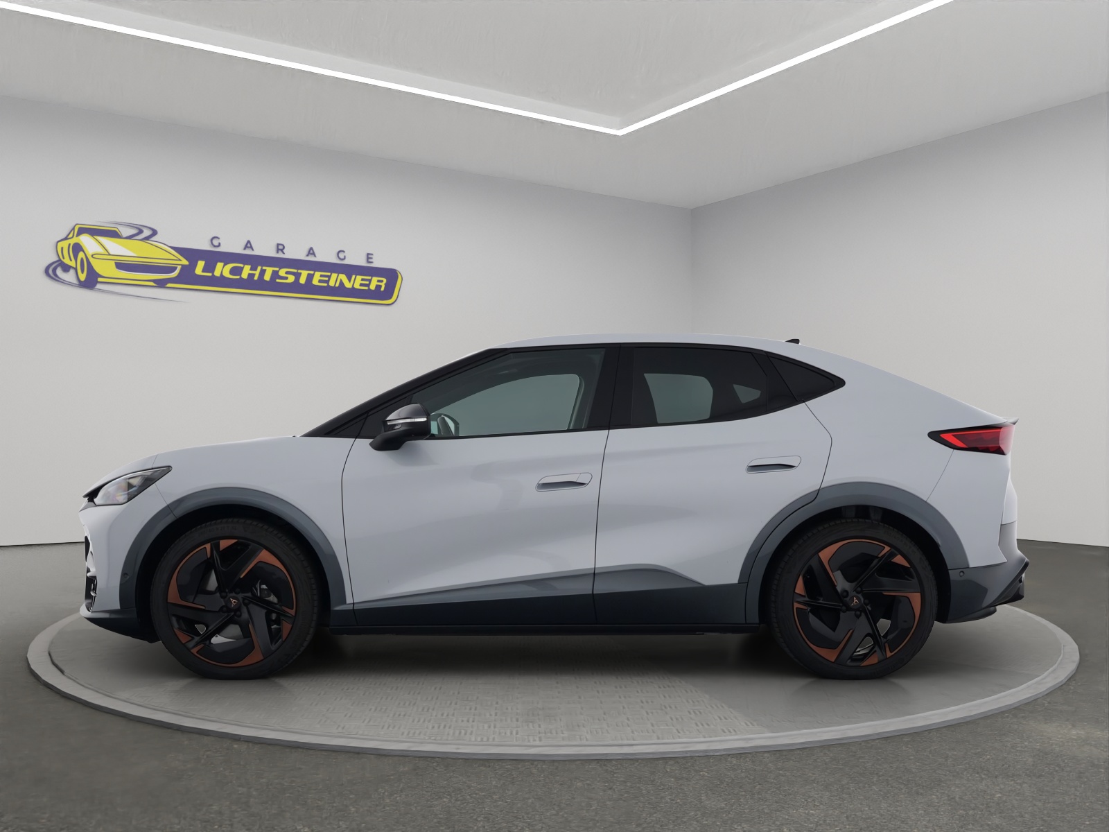 CUPRA Tavascan Type 9 77 kWh VZ Adrenaline-showroom-element-2