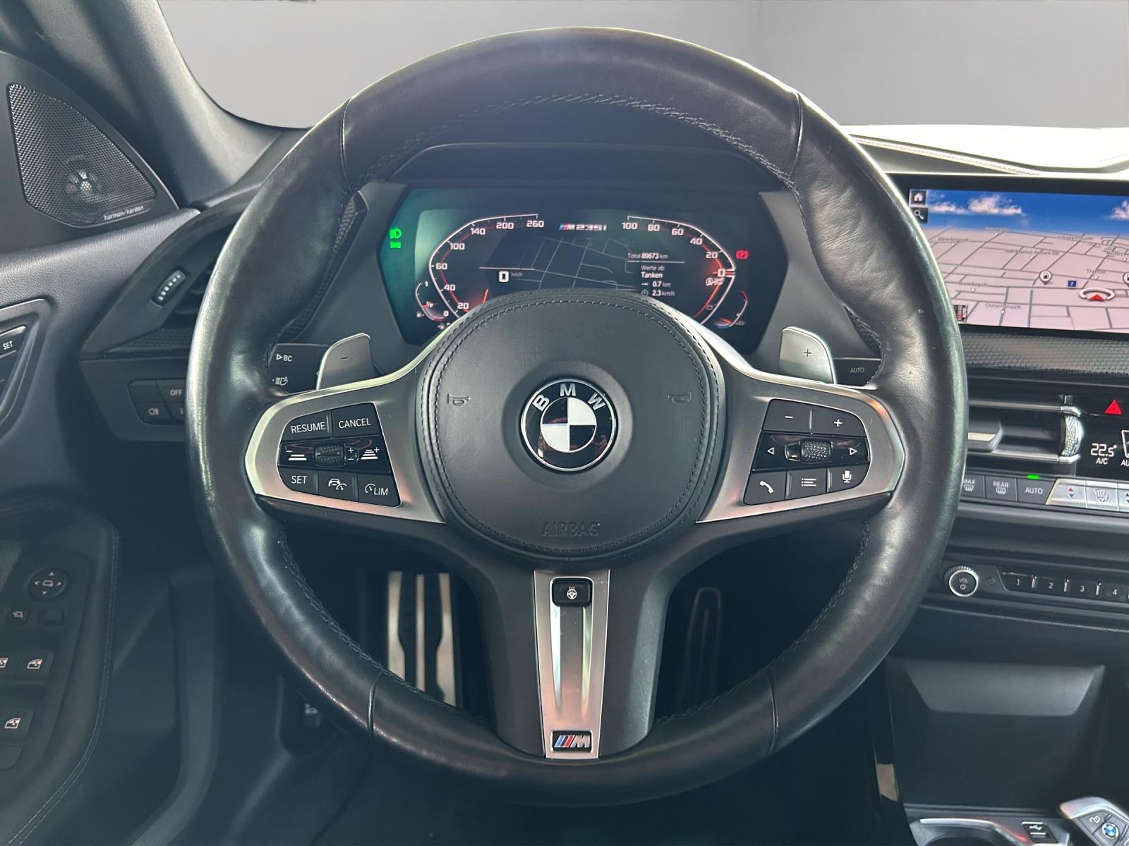 BMW M235i xDrive Gran Coupé-image-5