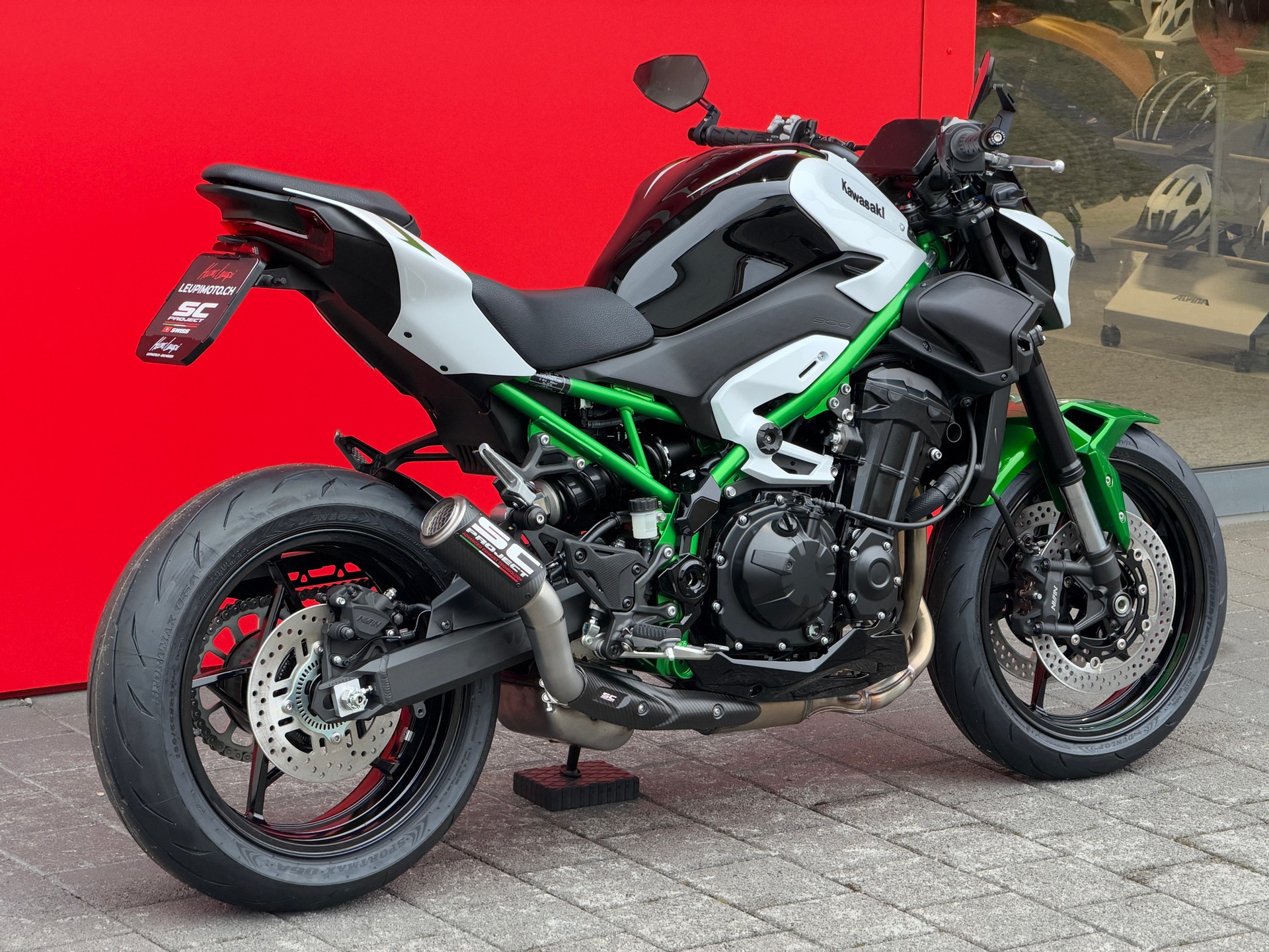 KAWASAKI Z 900-image-8
